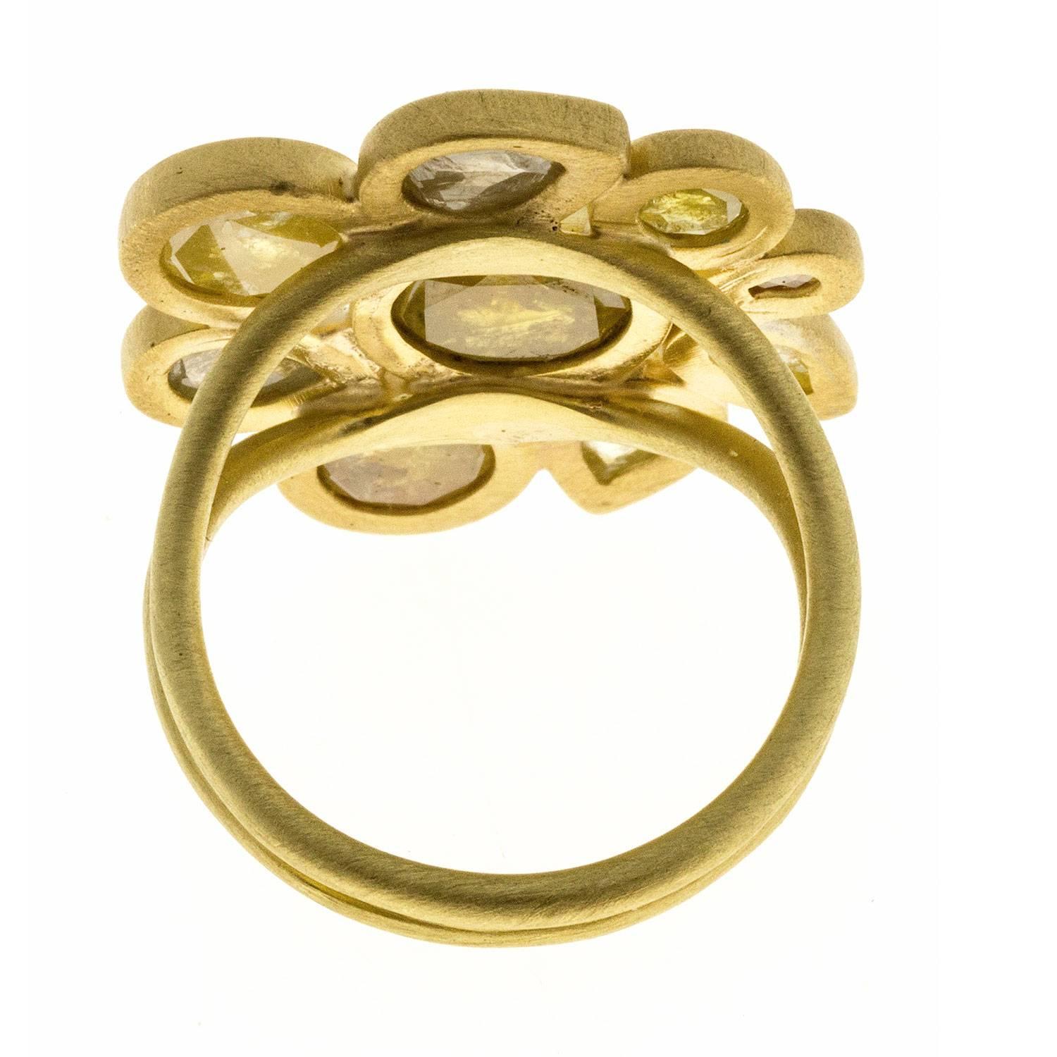 Women's Faye Kim Milky Diamond Gold Flower Ring