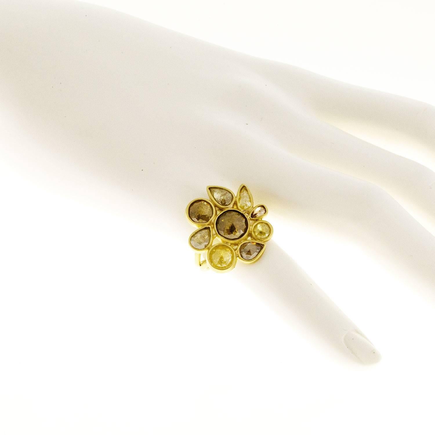 Faye Kim Milky Diamond Gold Flower Ring 2
