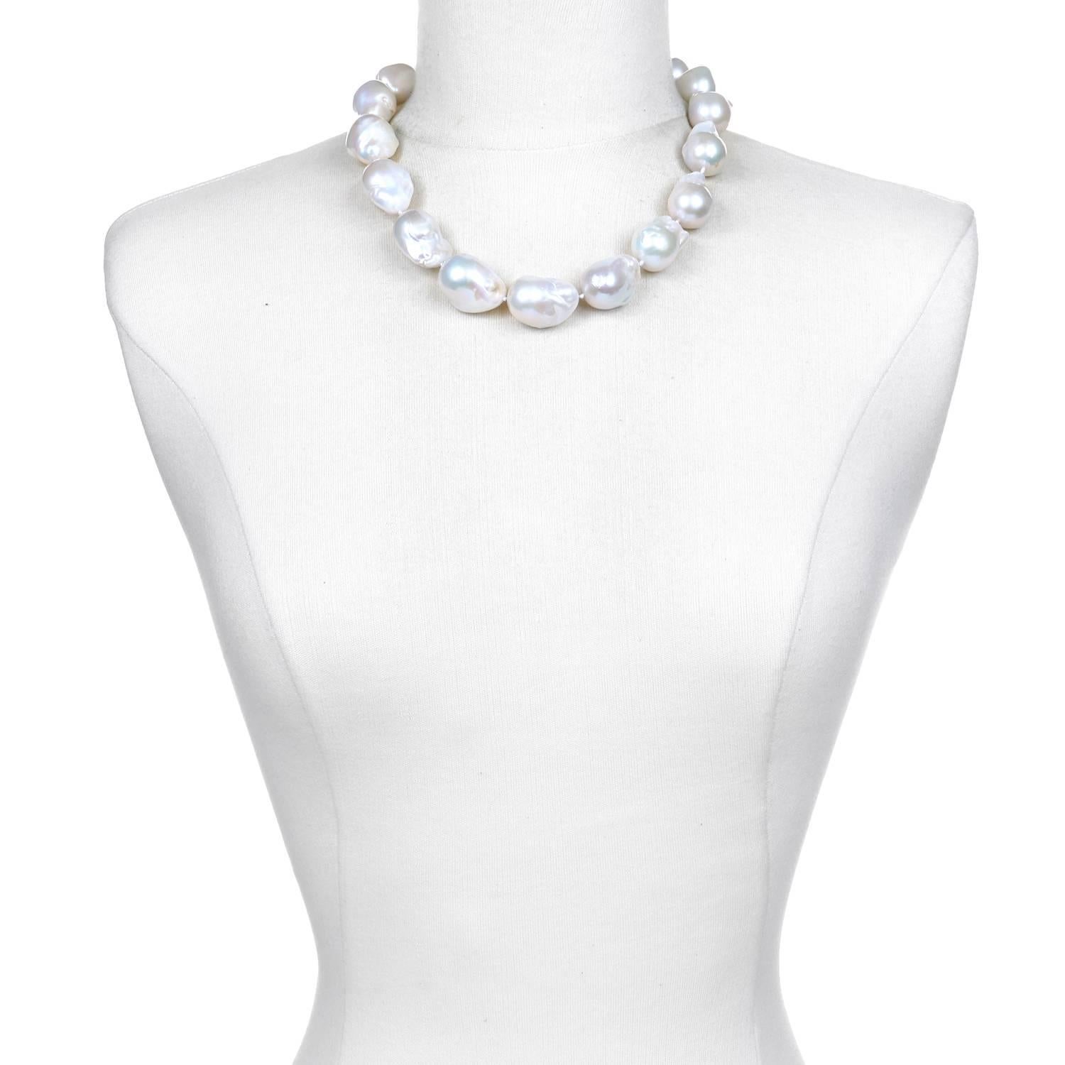 Contemporary Faye Kim White Baroque Cultured Pearl Gold Necklace