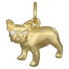 Colgante Bulldog Francés de oro de 18 quilates y diamantes Faye Kim