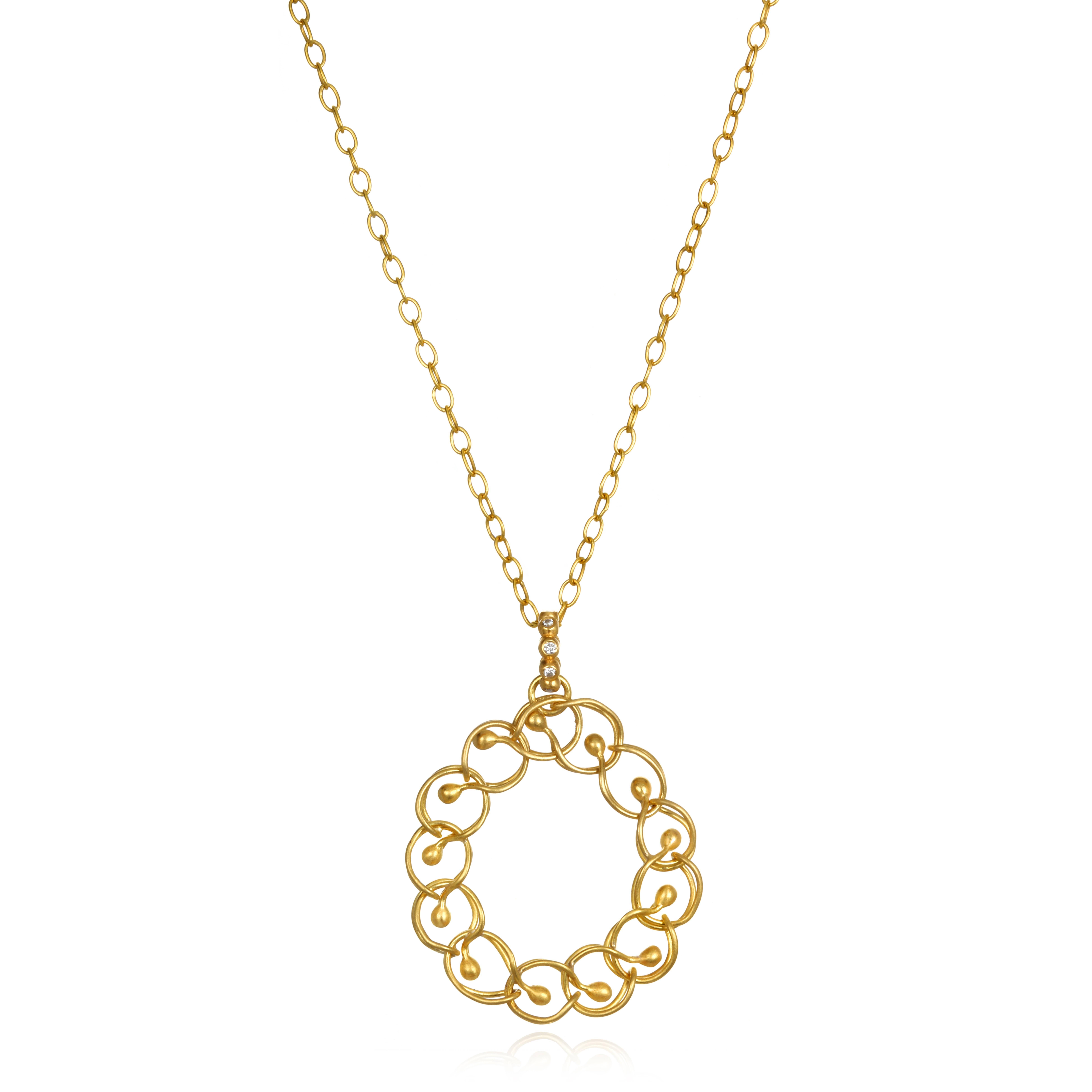 Contemporary Faye Kim 22K Gold Diamond Woven Circle Pendant and Chain
