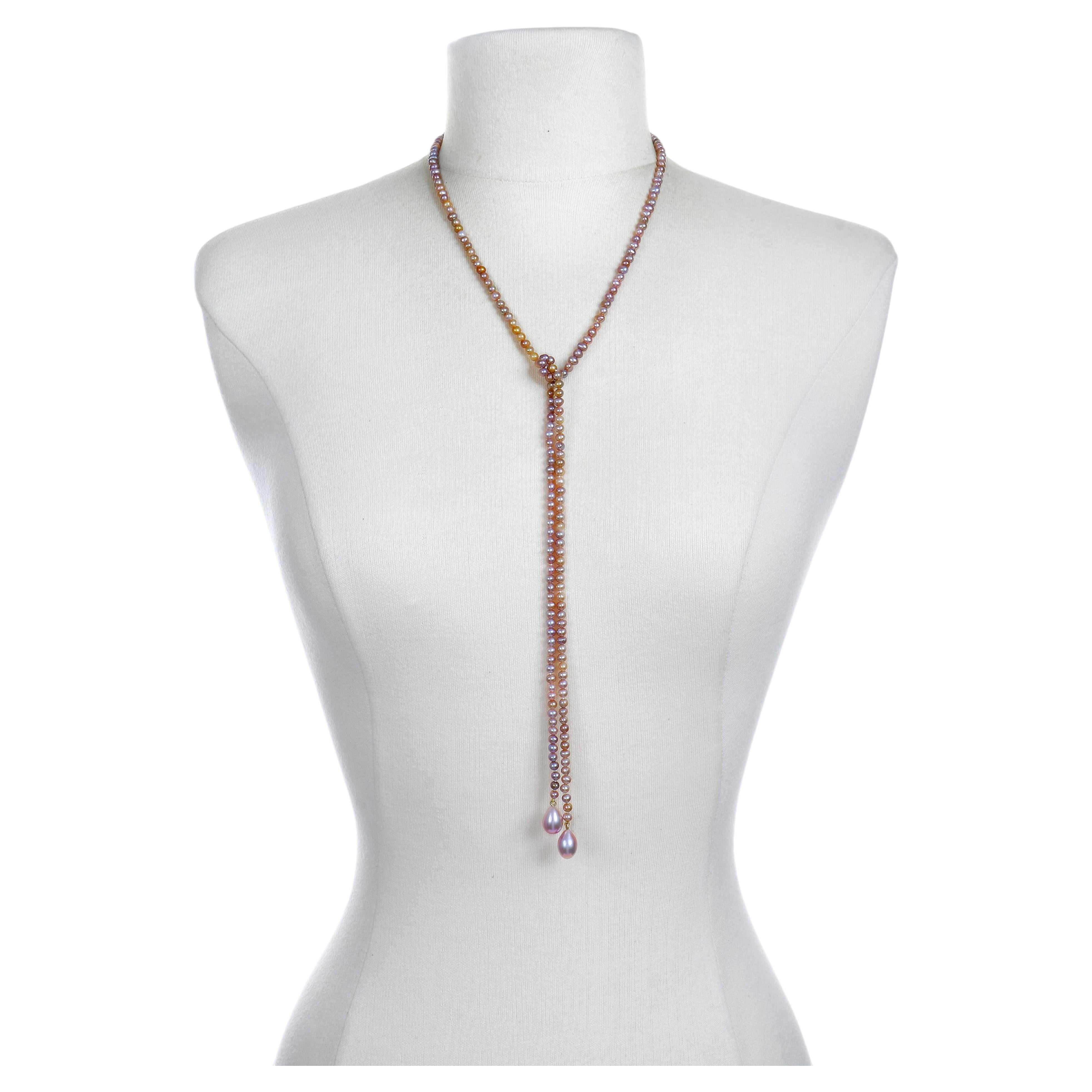 A Kim Collier Lariat en or 18 carats avec perles d'eau douce, 38". en vente
