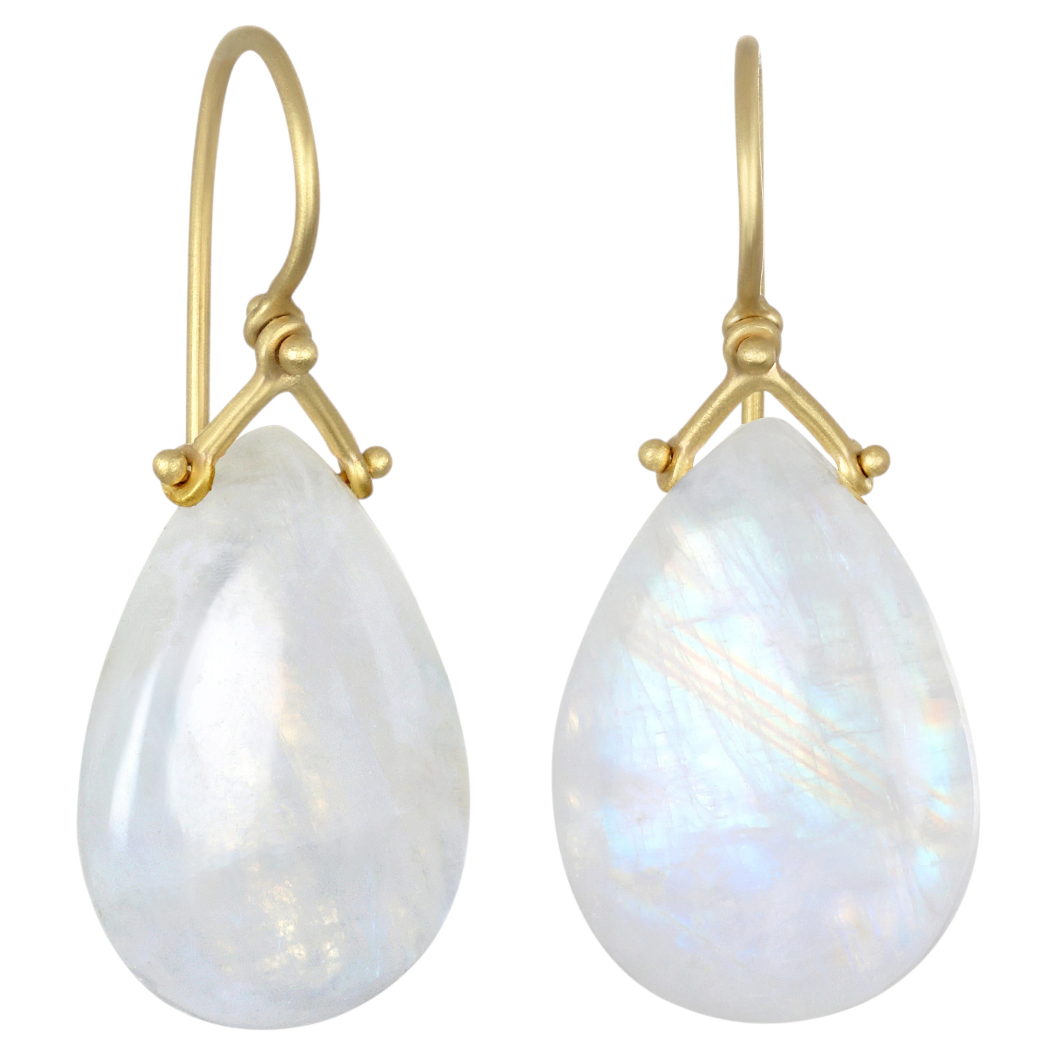 Faye Kim 18 Karat Gold Rainbow Moonstone Pear-Shape V-Cap Earrings For Sale
