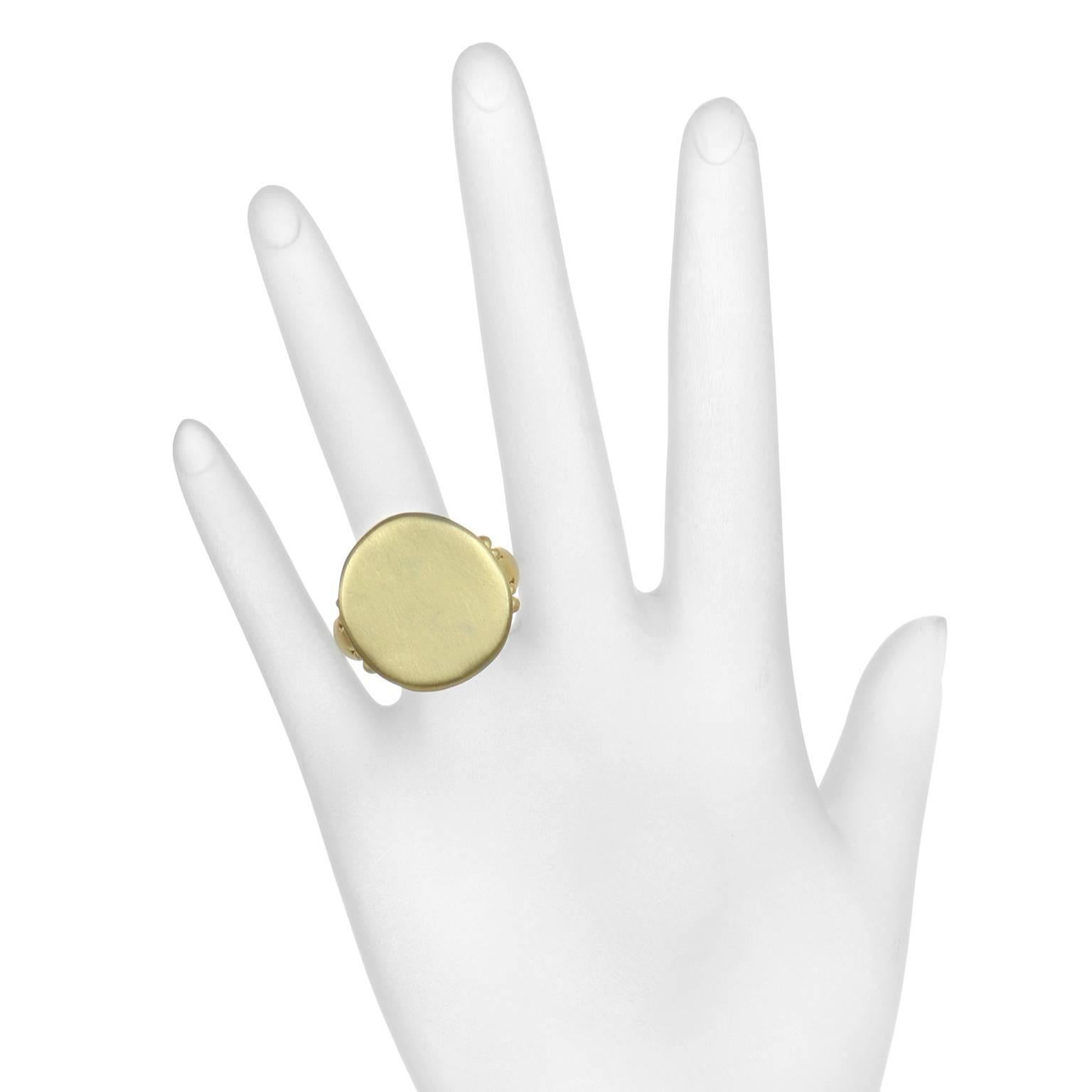 Contemporary Faye Kim 18 Karat Gold Signet Ring For Sale