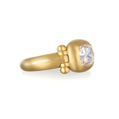 Faye Kim 22 Karat Gold 2.20 Carat Diamond Hinged Ring, Size 7.5