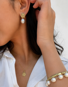 Faye Kim 18 Karat Gold Champagne Rose Cut Diamond Daisy Pendant