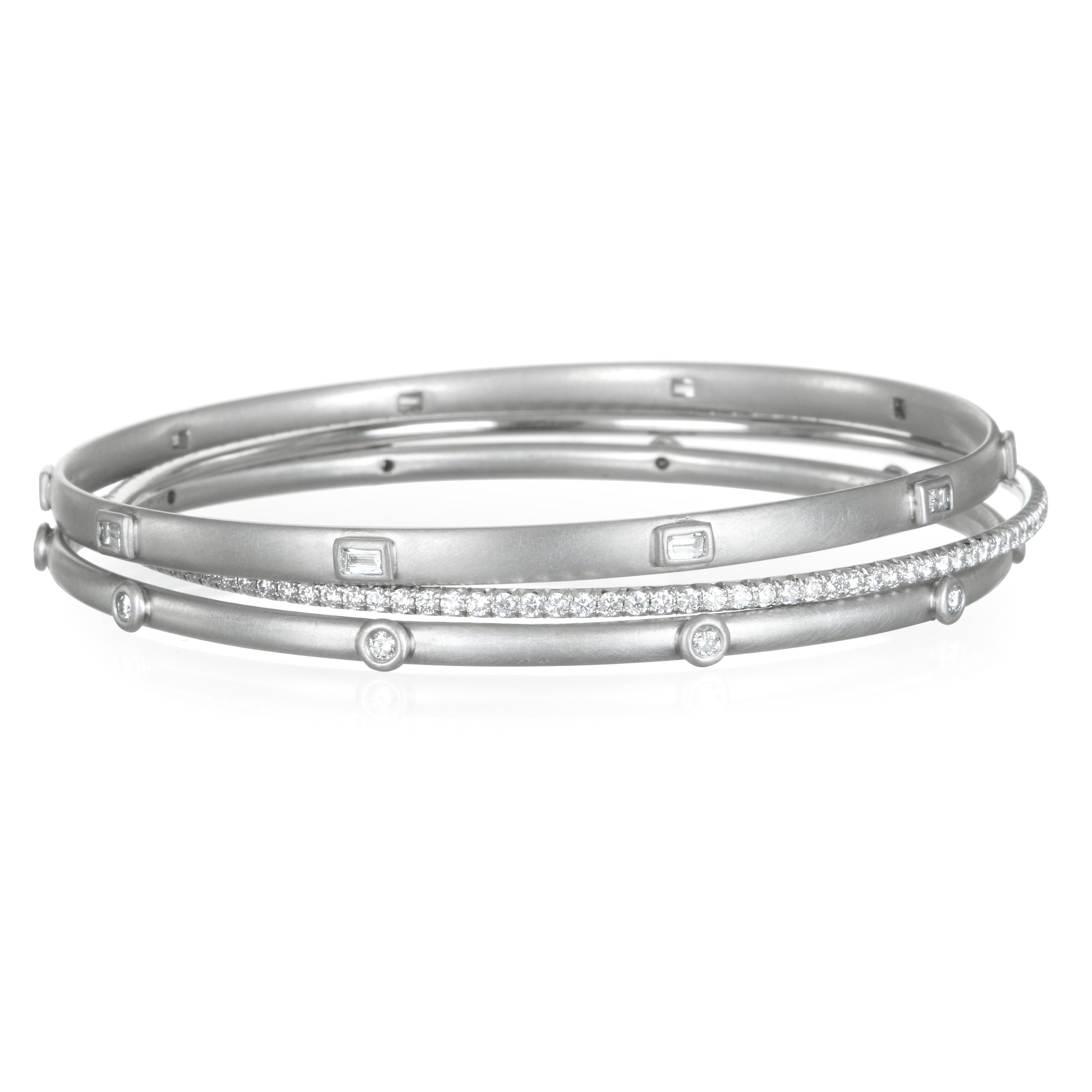 Women's Faye Kim Platinum Diamond Bangle Bracelet