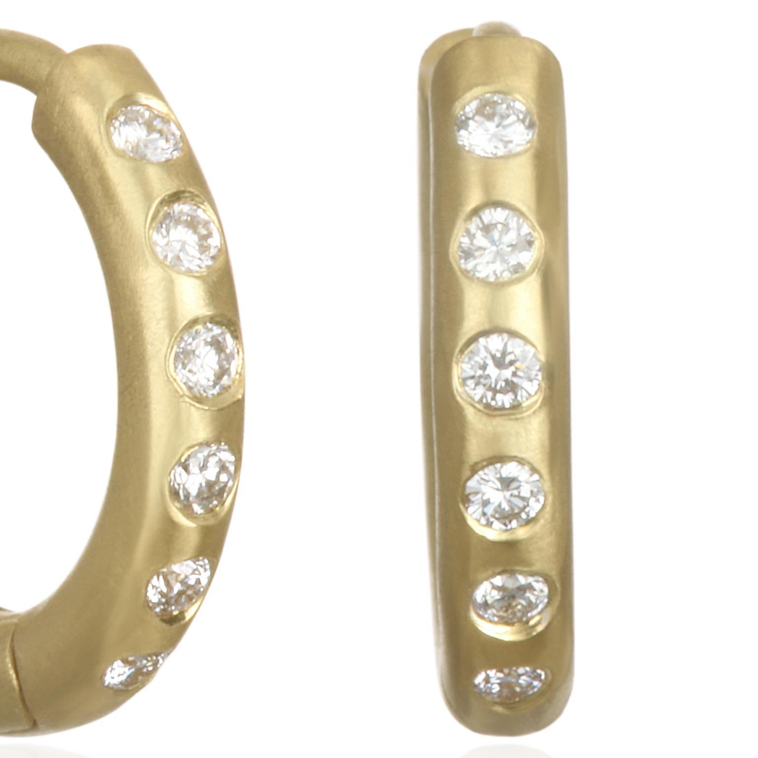 Contemporary Faye Kim 18 Karat Gold Diamond Huggy Hoop Earrings