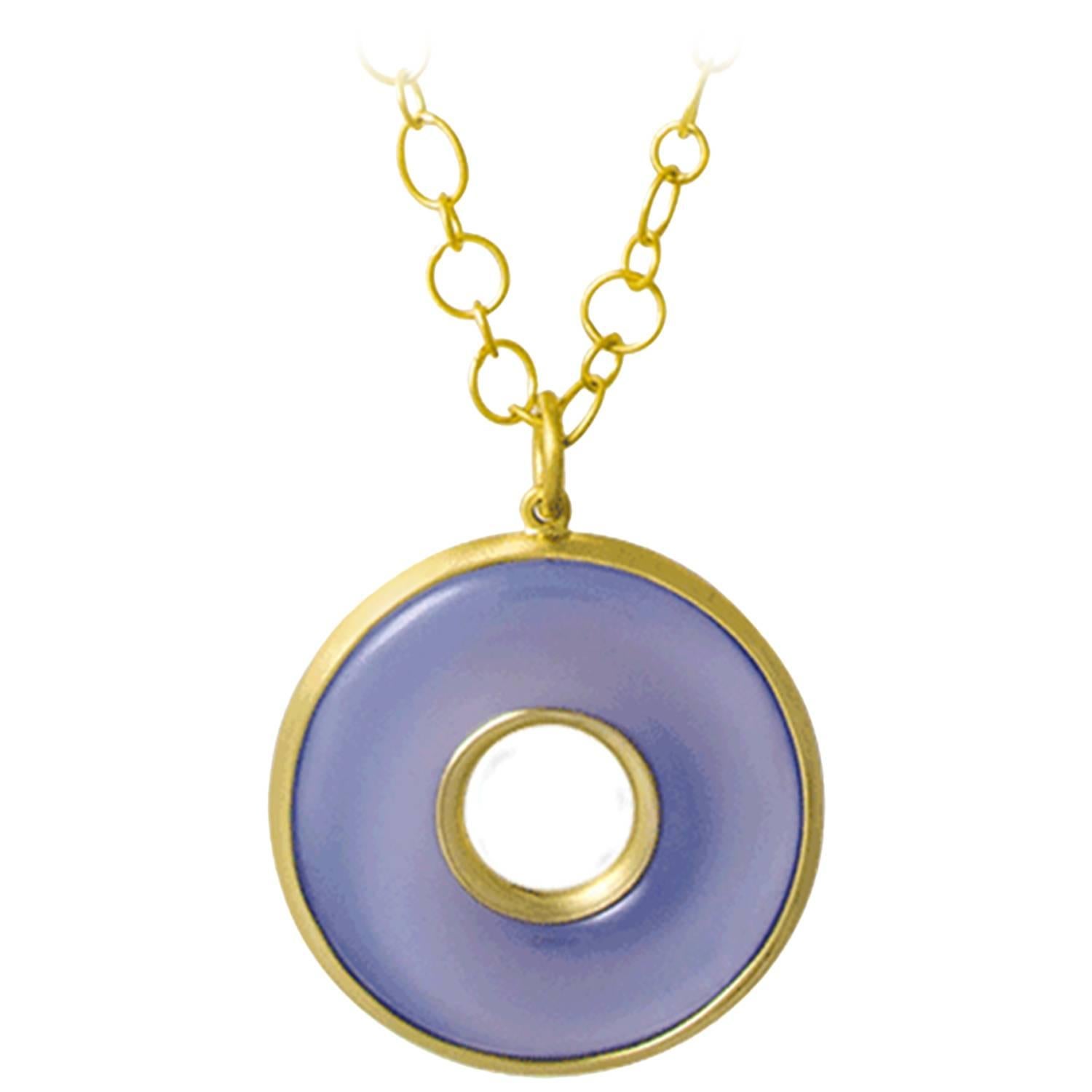 Faye Kim 18 Karat Gold Chalcedony Circle Pendant Necklace