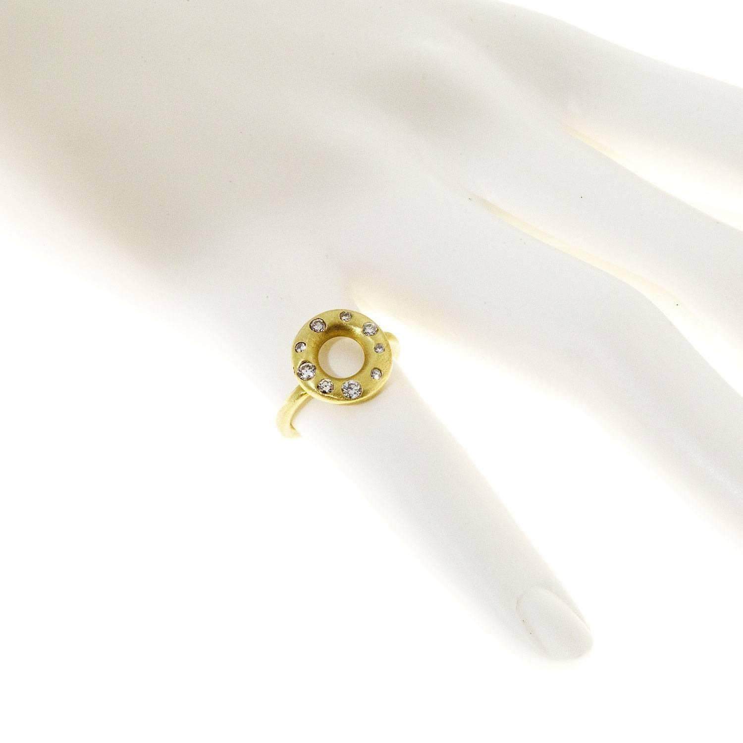 Faye Kim 18k Gold Diamond Gold Lifesaver Ring (Zeitgenössisch)