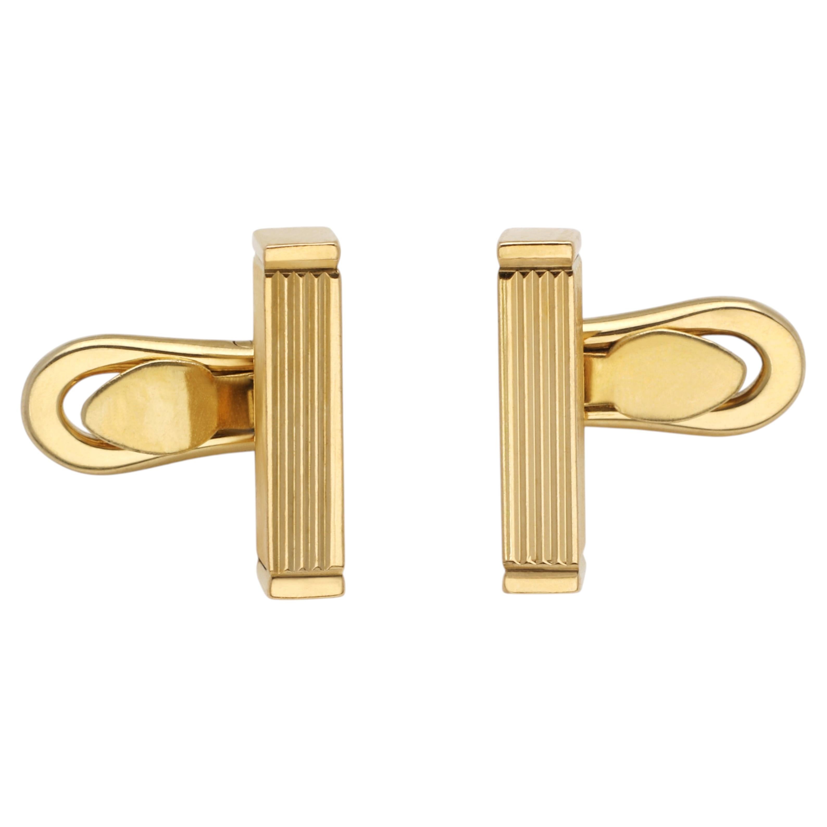 Gucci Vintage 18K Gold Bar Cufflinks, Italy, Circa 1970, 5.2g For Sale