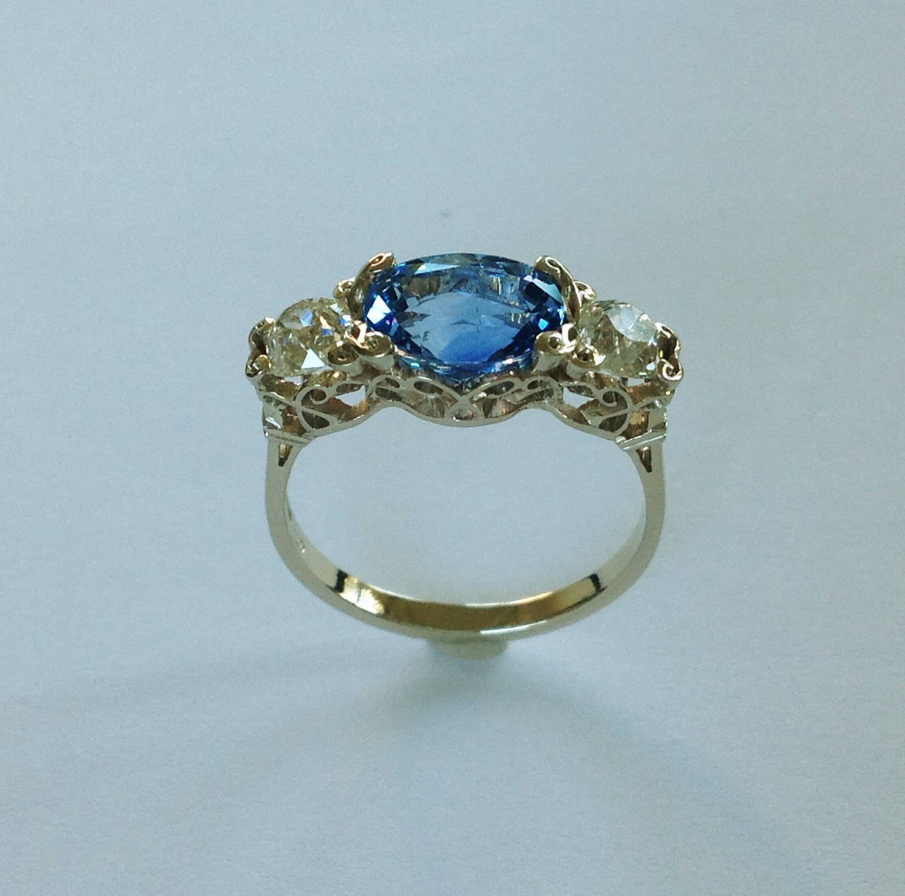 Contemporary Dalben Sapphire Diamond Gold Engagement Ring For Sale