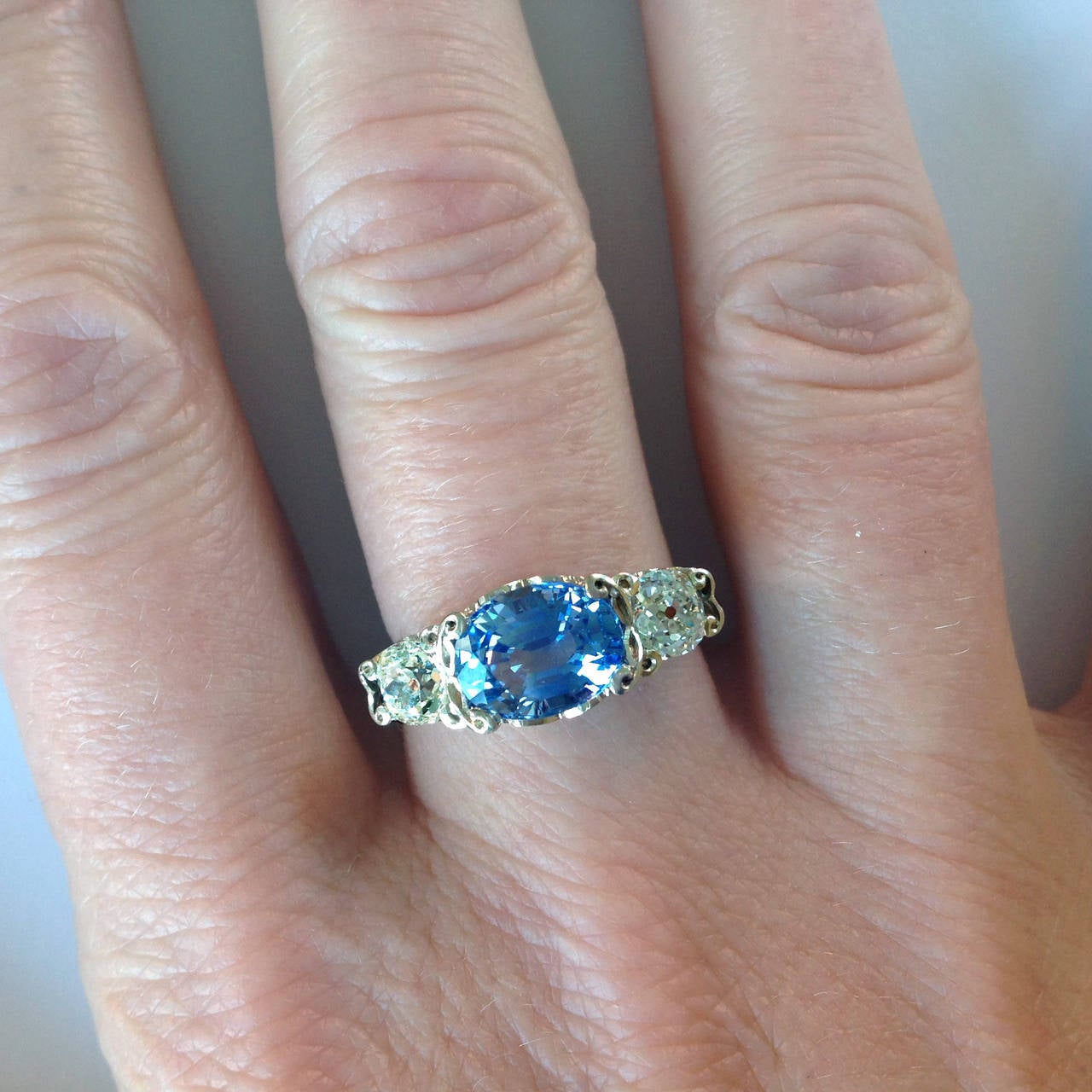 Dalben Sapphire Diamond Gold Engagement Ring For Sale 2