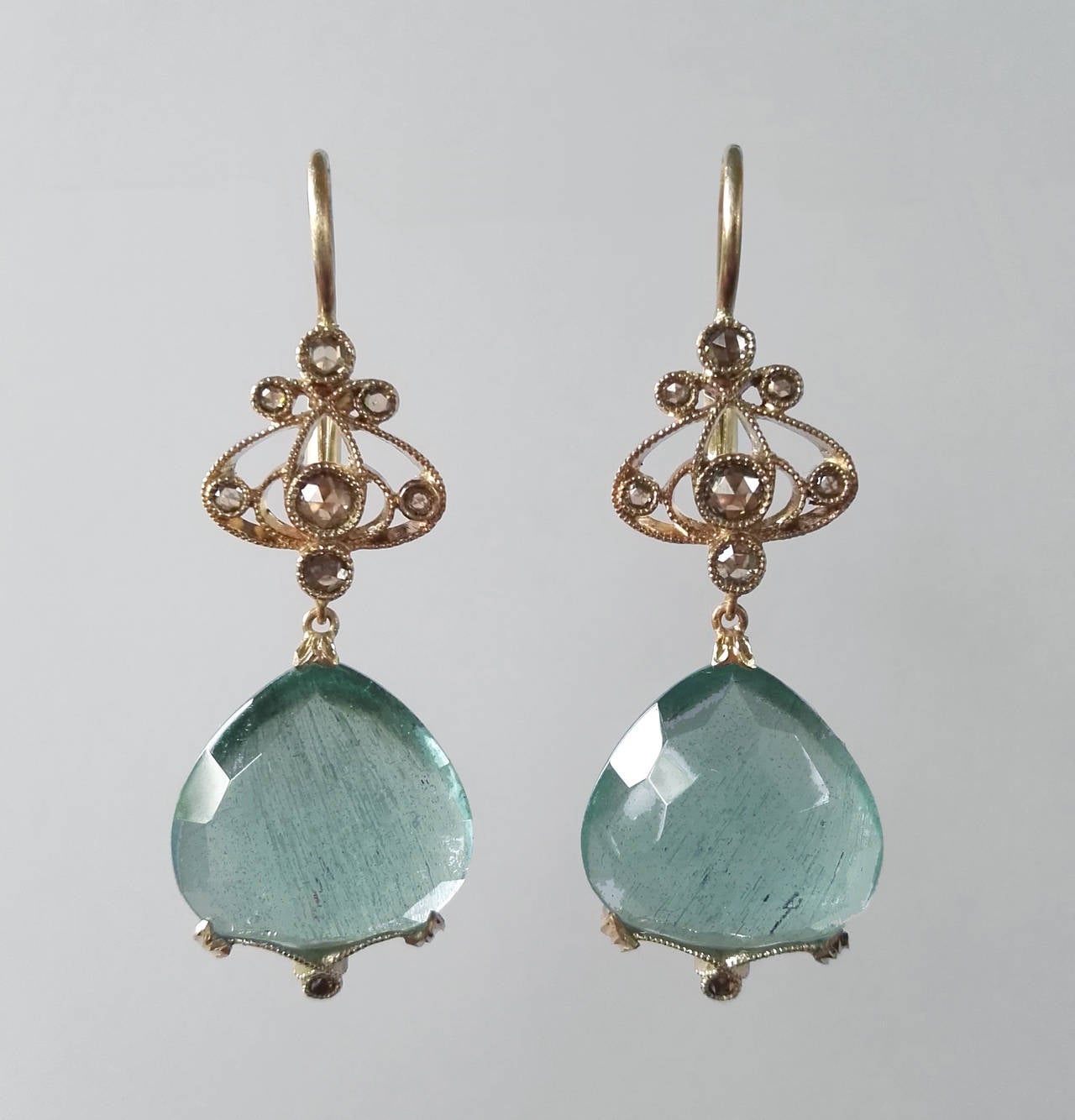 Contemporary Dalben Aquamarine Diamond Gold Earrings