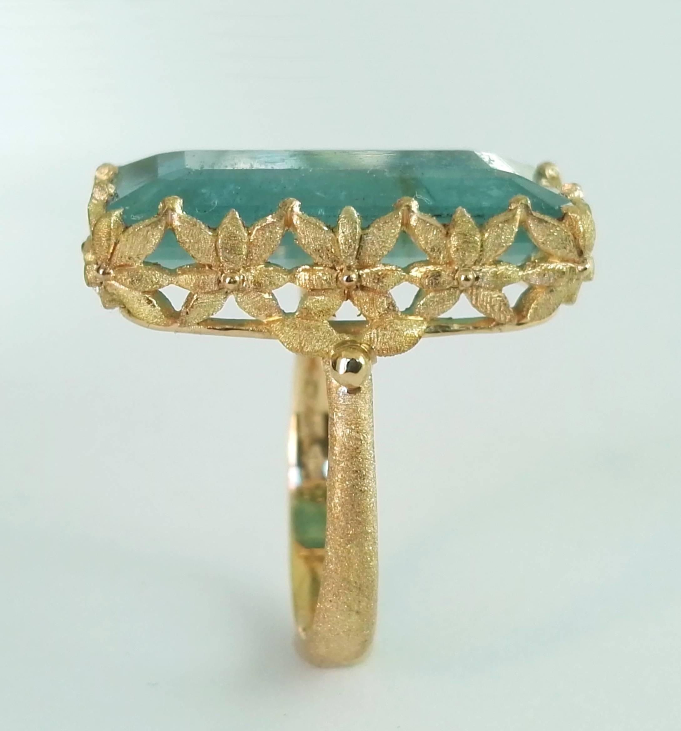 Women's Dalben Rectangular Aquamarine Gold Ring