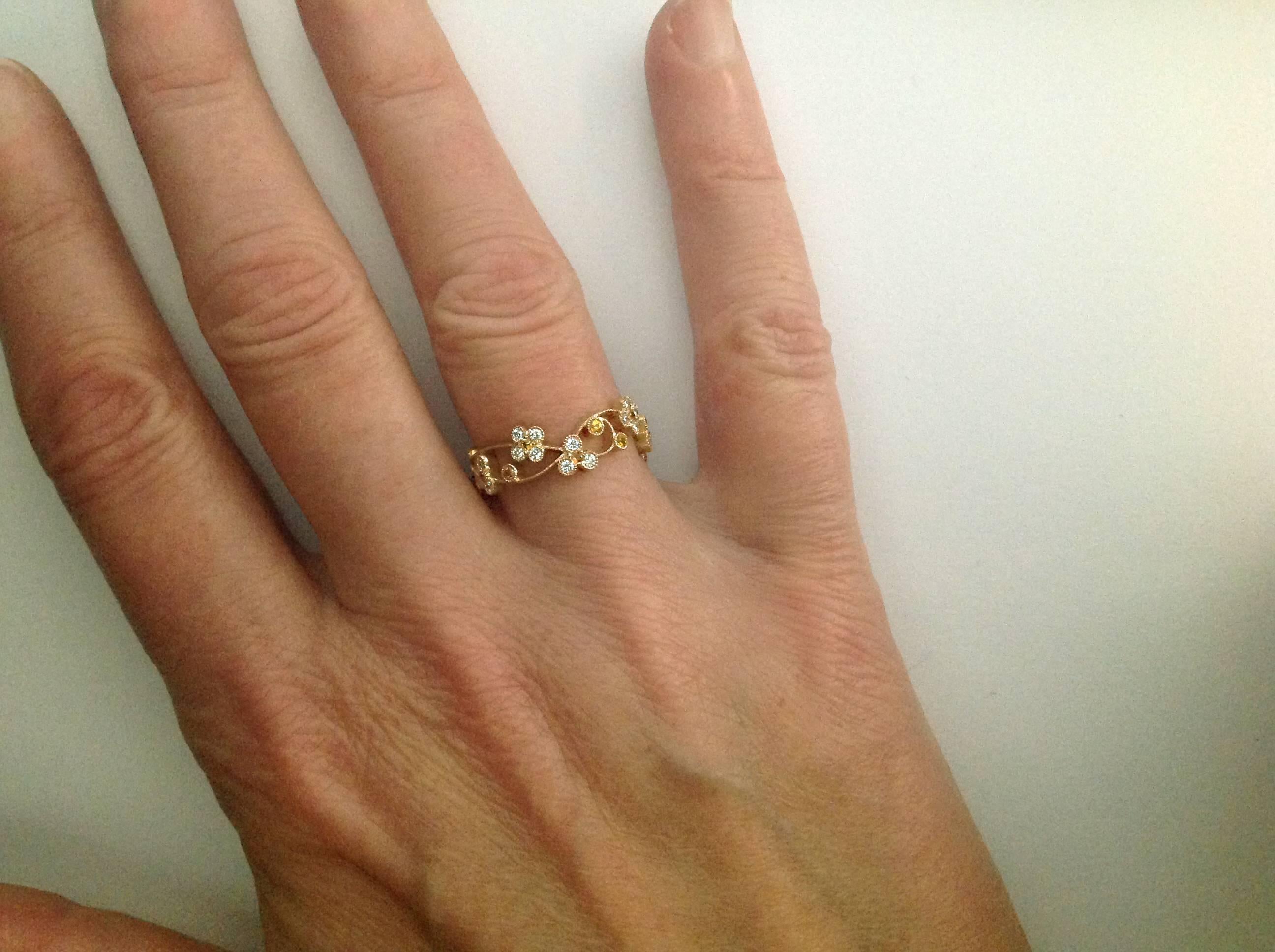 Women's Dalben Yellow Sapphire Diamond Gold Band Ring For Sale