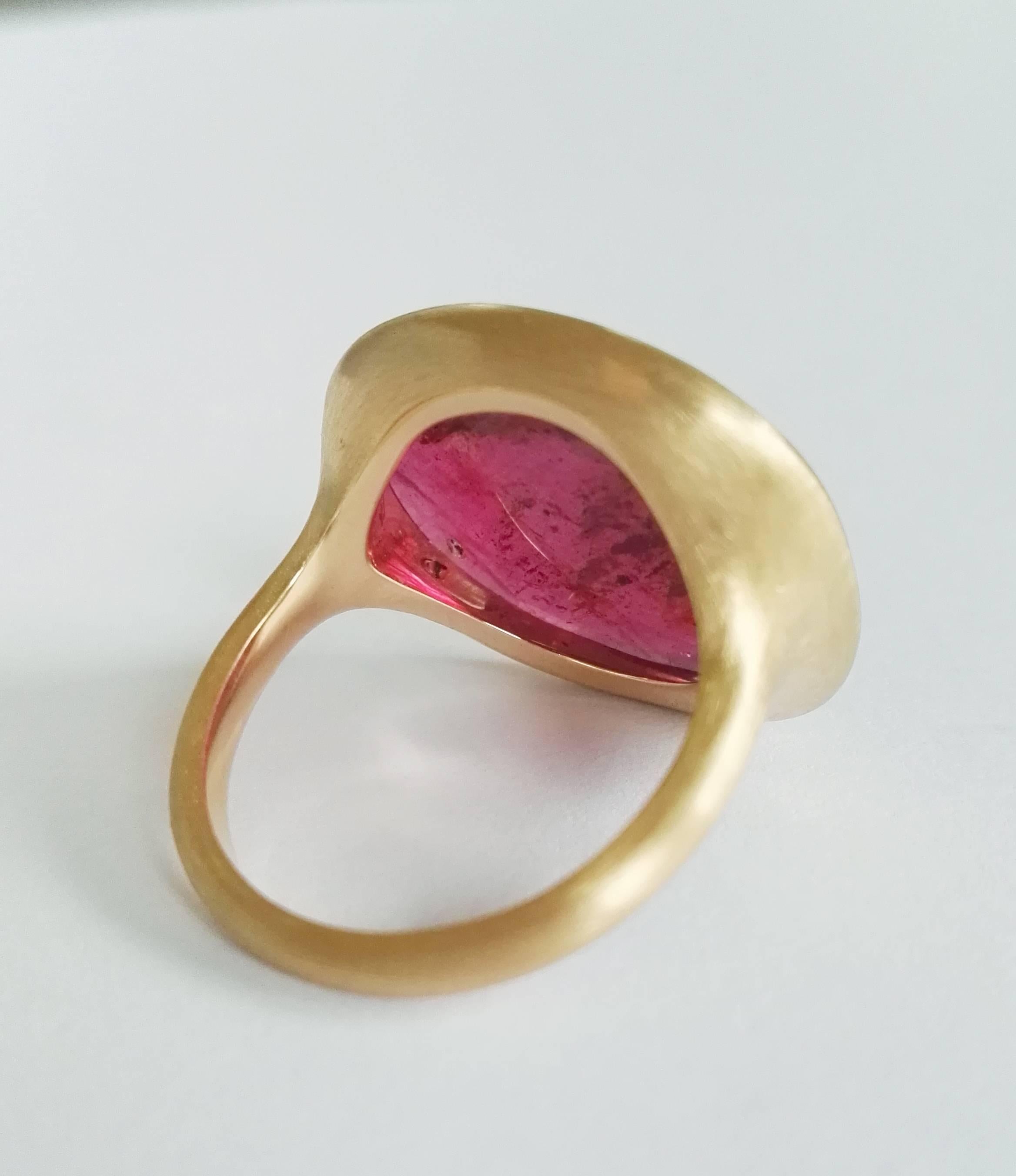 Dalben Red Faceted Sapphire Yellow Satin Gold Ring 4