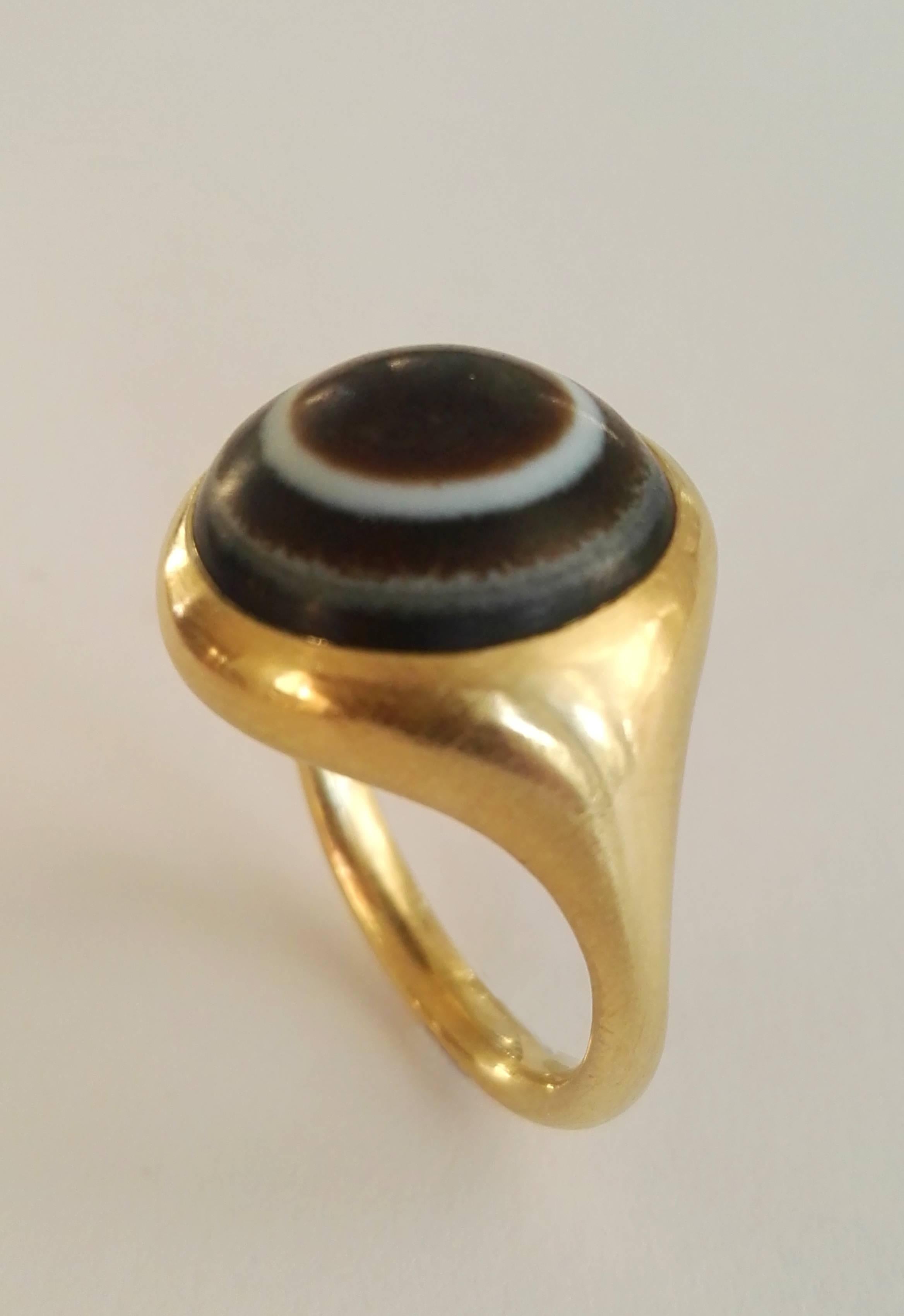 Dalben Unisex Round Banded Agate Gold Ring For Sale 1