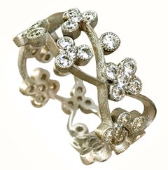 Dalben Floral Diamond Gold Band Ring