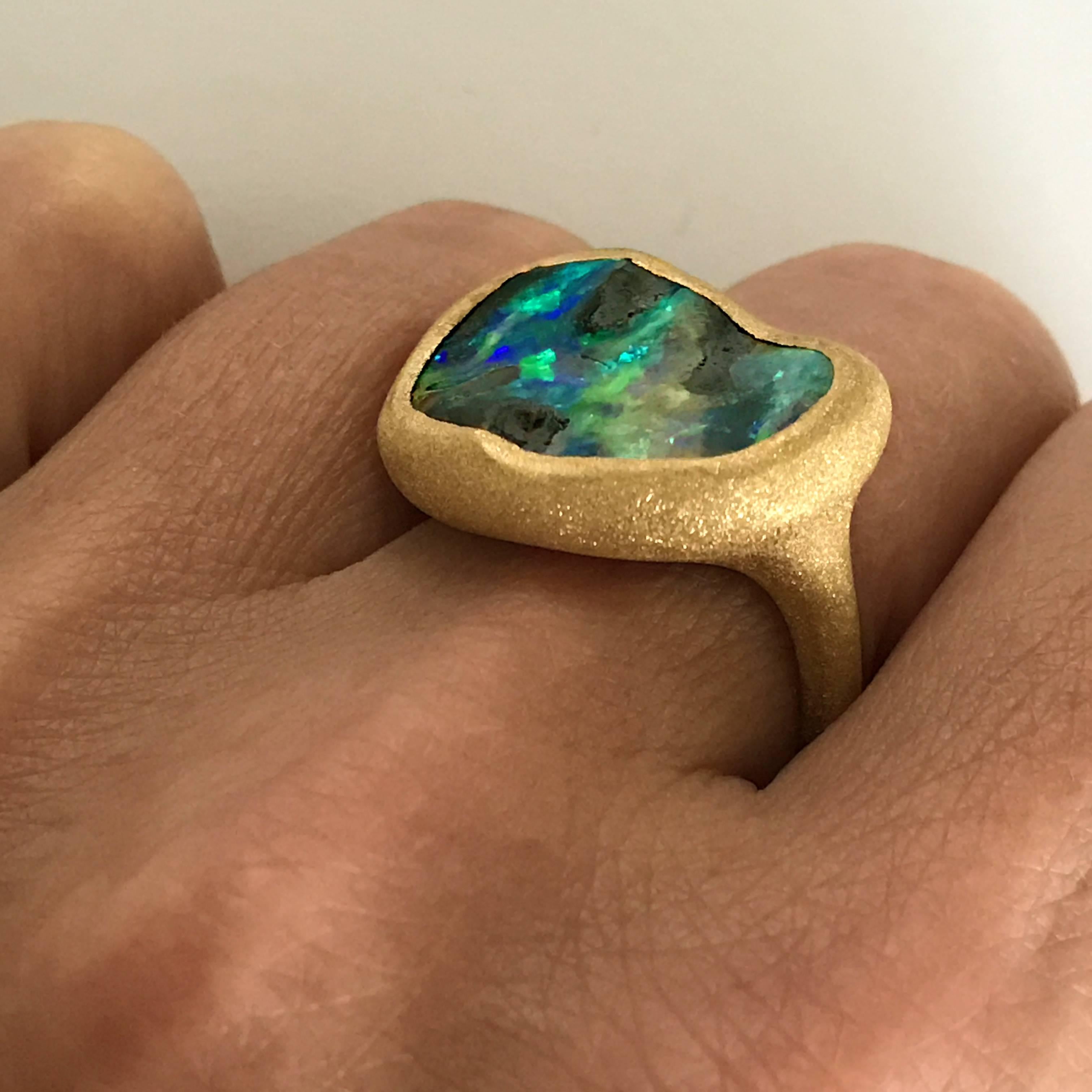 Dalben Deep Boulder Opal Engraved Gold Ring 3