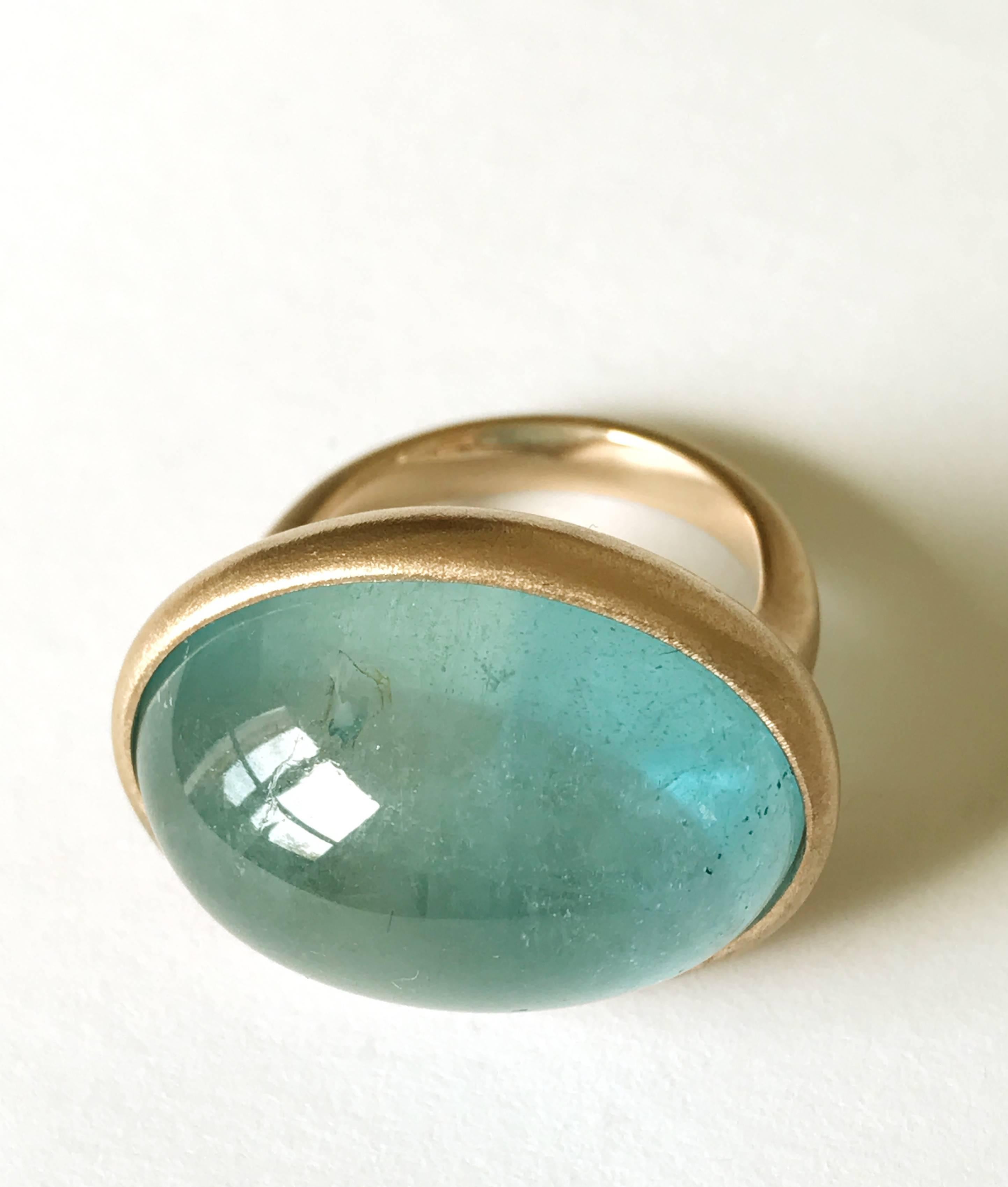 aquamarin cabochon ring