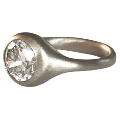 Anello in oro con diamante rotondo a taglio misto da 1,9 carati di Dalben