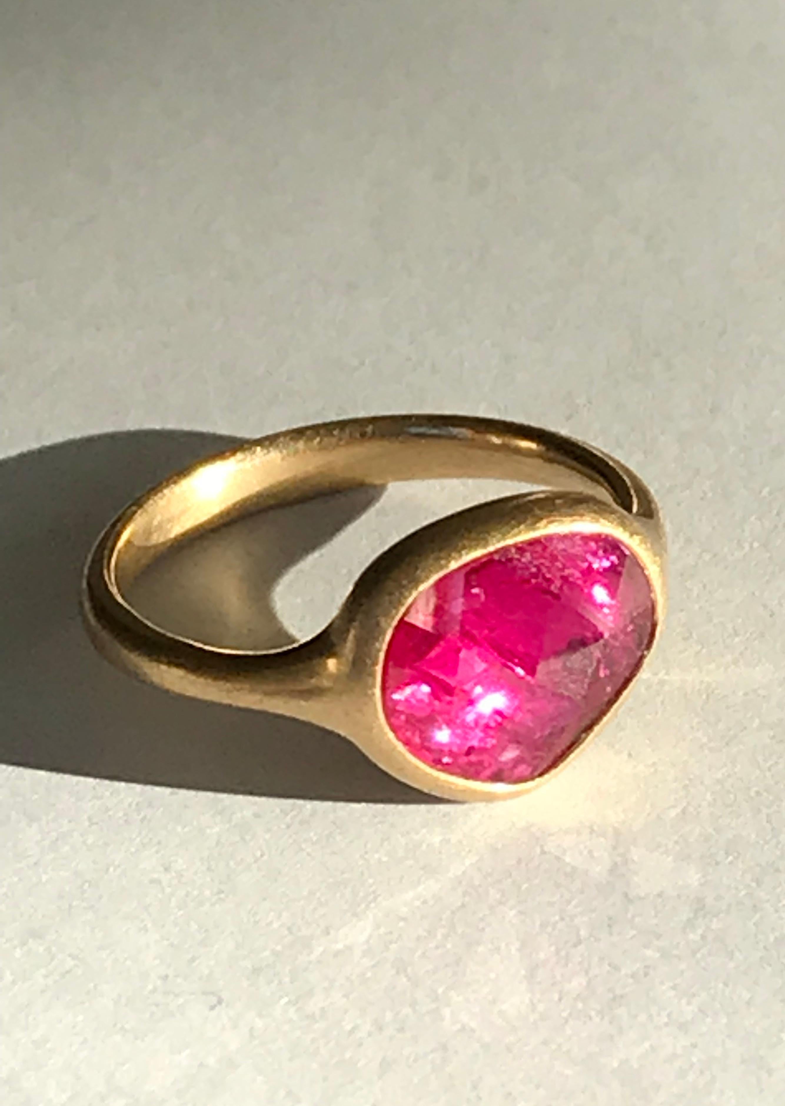 Women's Dalben Drop Shape Rose Cut Slice Ruby Yellow Gold Ring