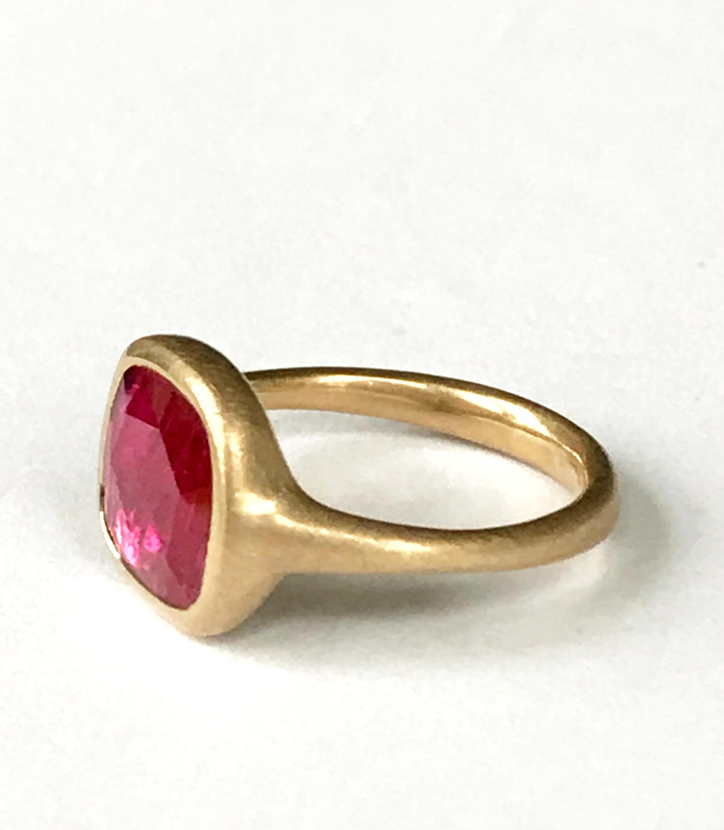 Contemporary Dalben Square Rose Cut Slice Ruby Yellow Gold Ring