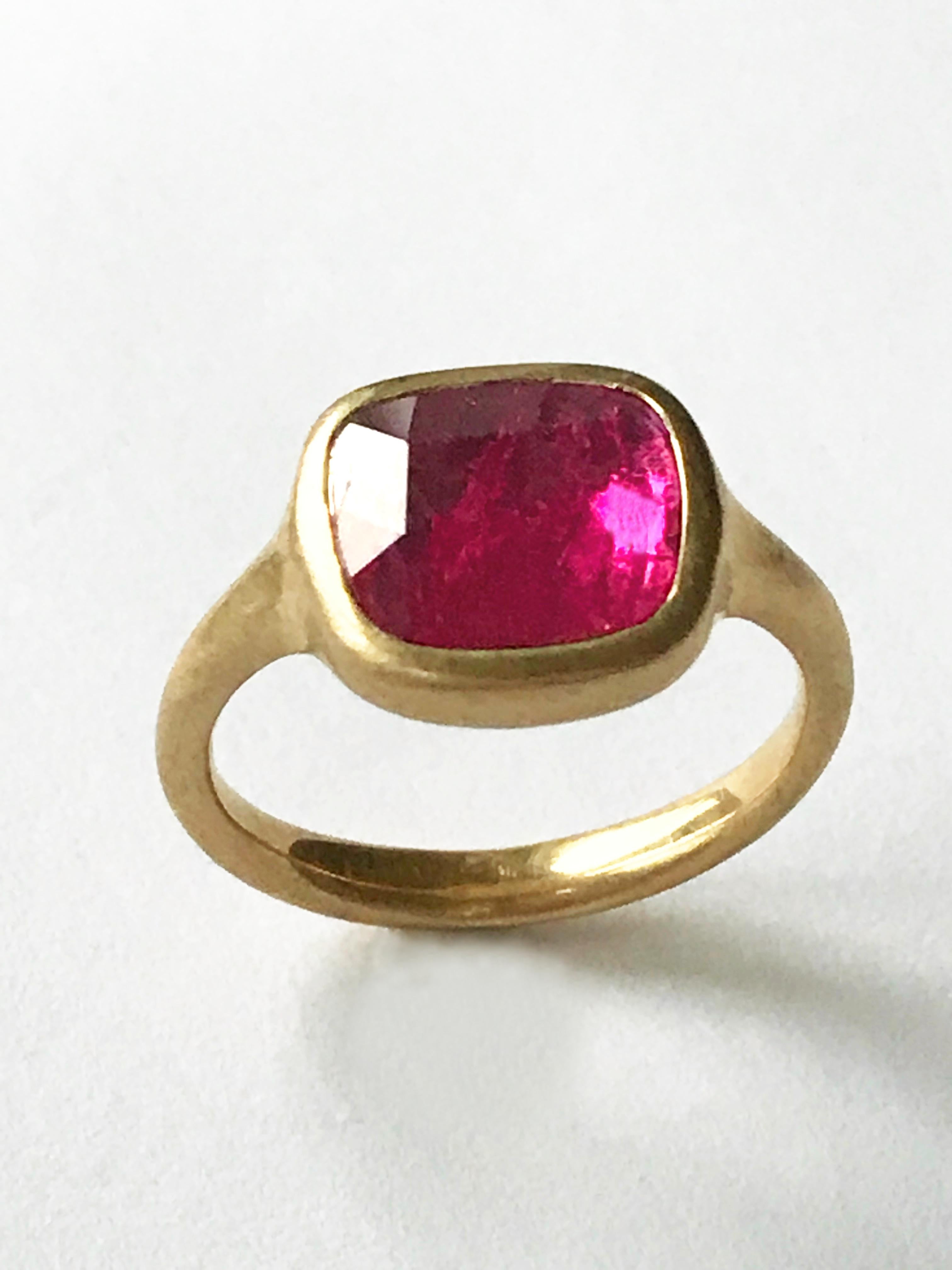 Dalben Square Rose Cut Slice Ruby Yellow Gold Ring In New Condition In Como, IT
