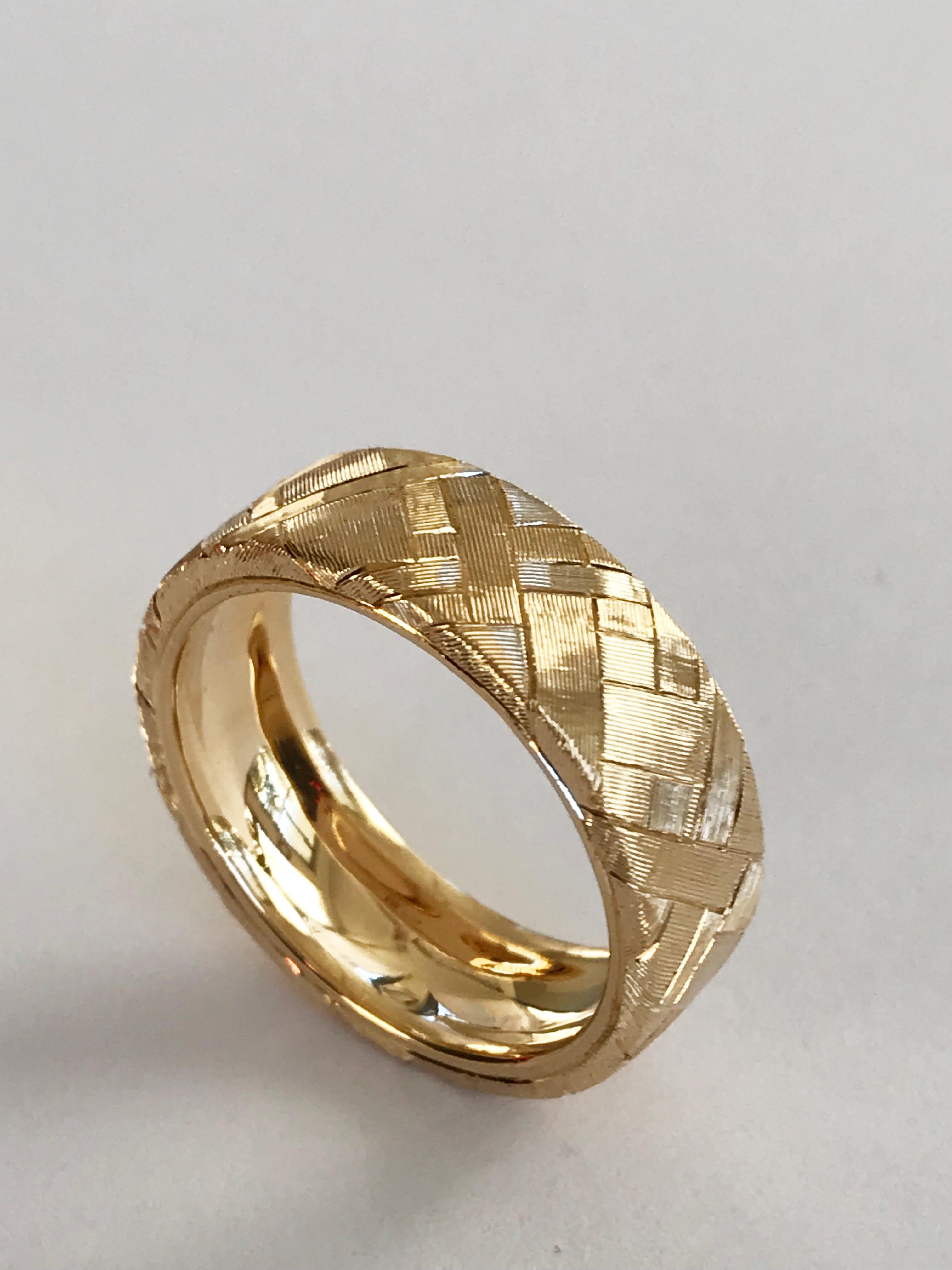 Dalben design  18 k yellow gold unisex band ring  
