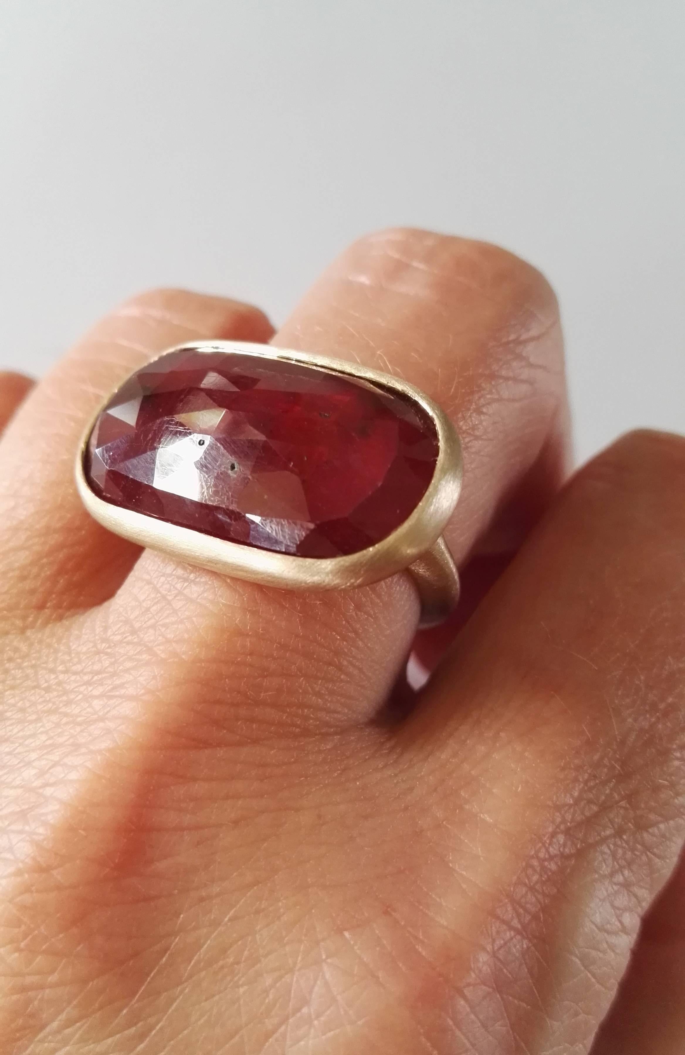 Dalben design one of a kind 18k white gold satin finishing ring with a 19.82 carat bezel-set faceted treated red sapphire.

 size 7 1/2 USA - 56 EU re-sizable to most finger sizes.
The Ring has been designed and handcrafted in our atelier in Italy