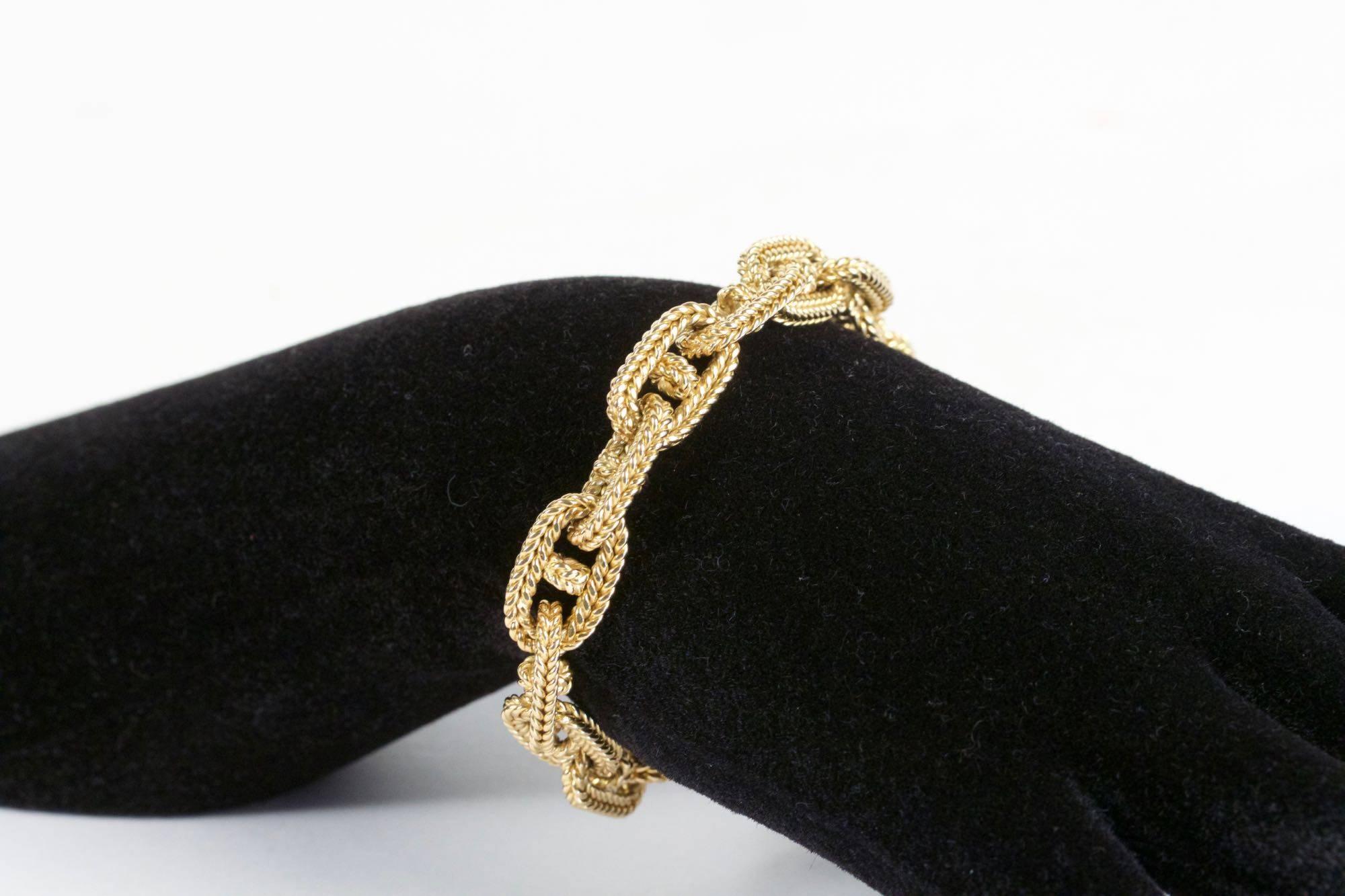 1960s Gold Chain Link Bracelet In Excellent Condition In Saint-Ouen, FR