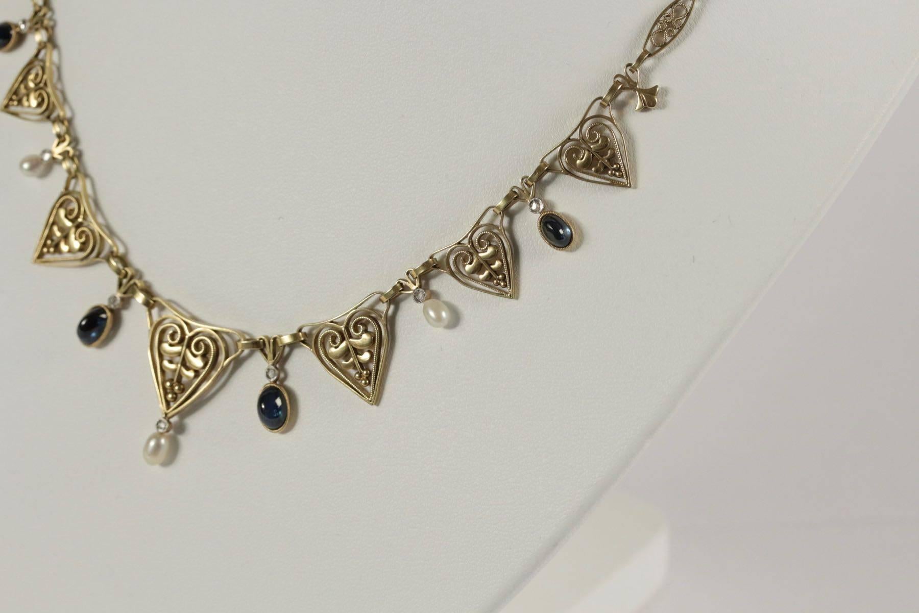 1900s Pearl Sapphire Diamond Gold Drapery Art Nouveau Necklace In Excellent Condition In Saint-Ouen, FR