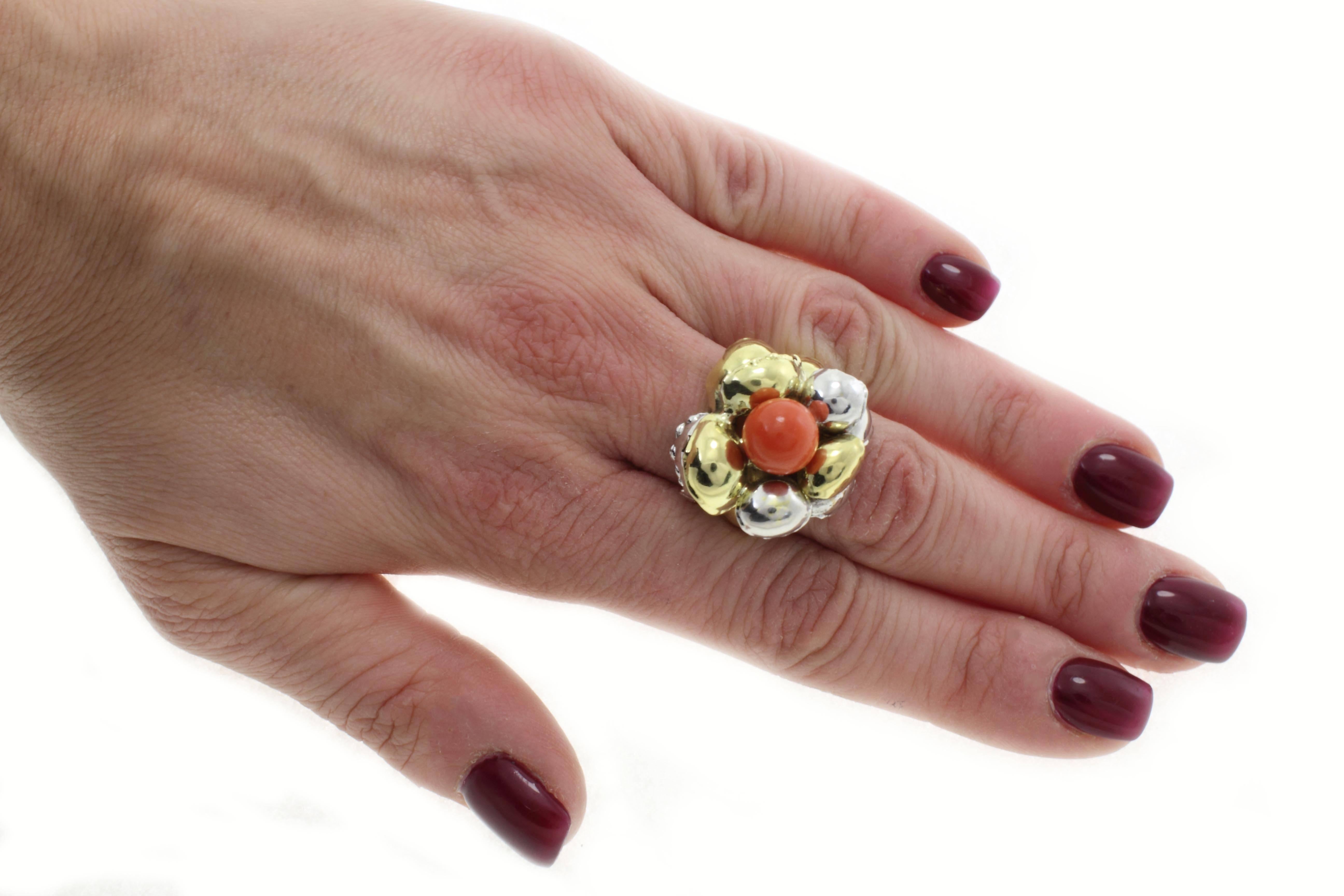 Cabochon Coral Gold Ring For Sale