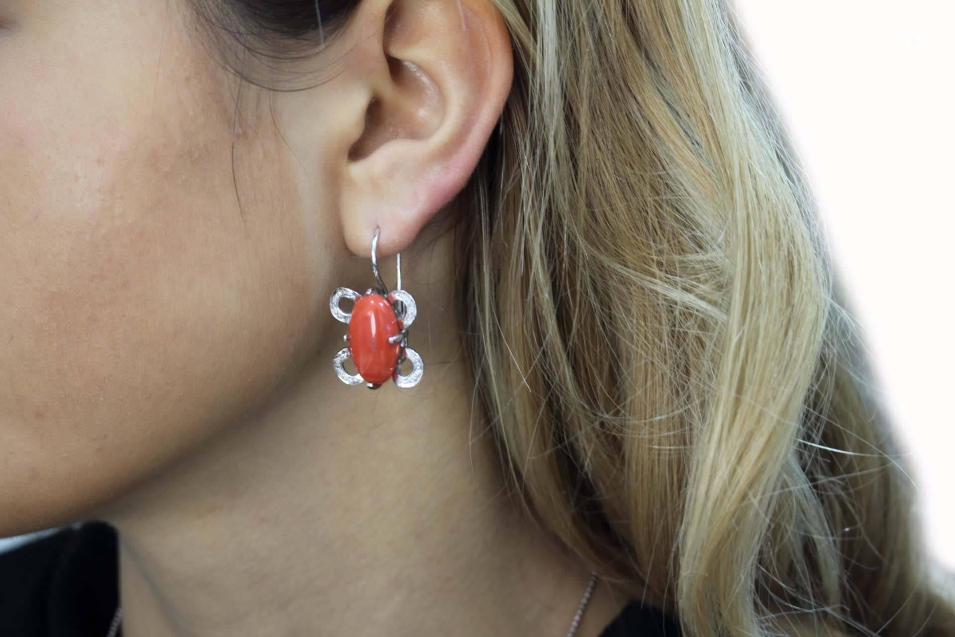 Mixed Cut Diamonds, Oval Shape Red Coral, 18K White Gold Level-Back Earrings For Sale