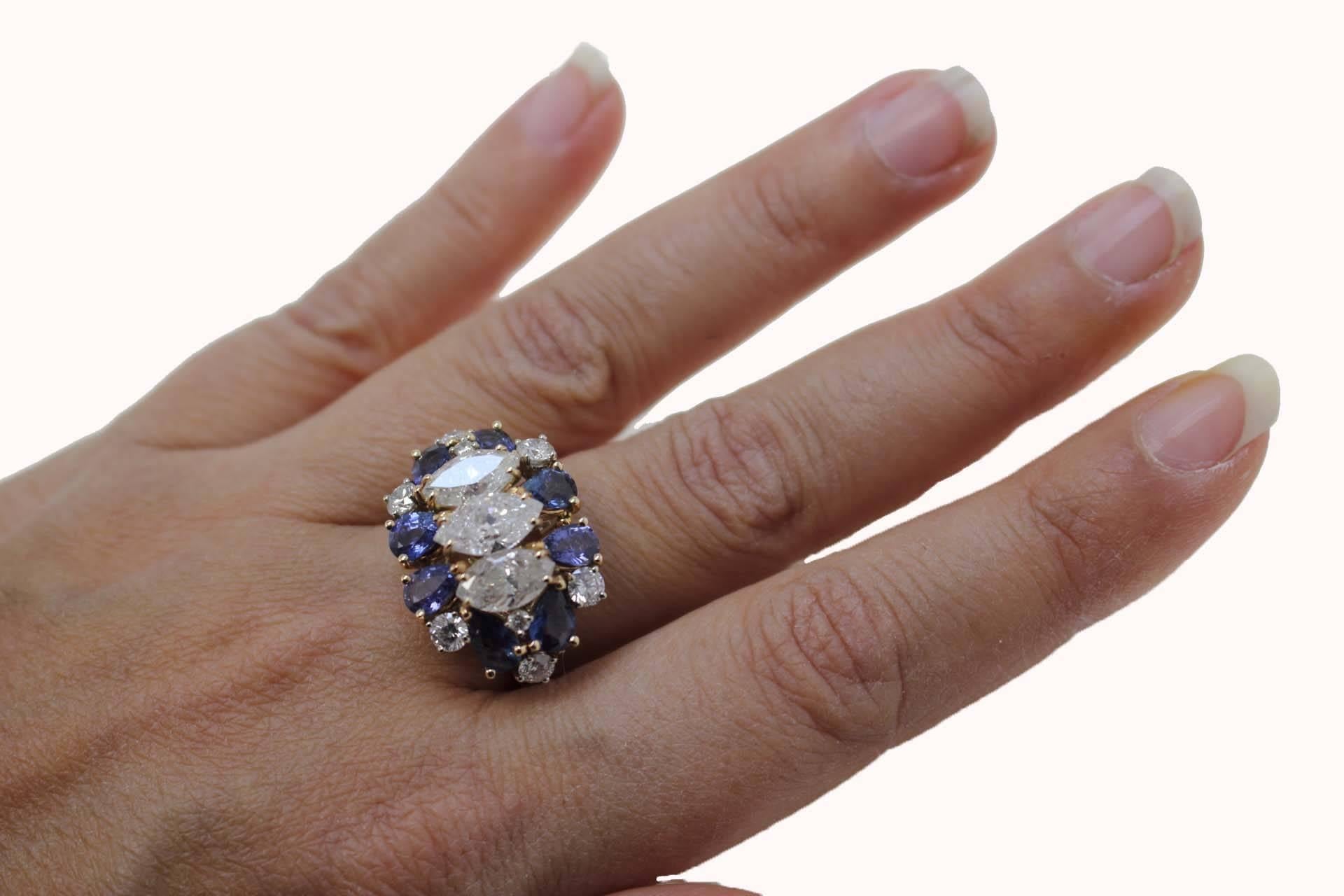 Retro Yellow and Rose Gold 3, 97 carat Diamonds 3, 55 carat  Blue Sapphires Ring In Good Condition In Marcianise, Marcianise (CE)