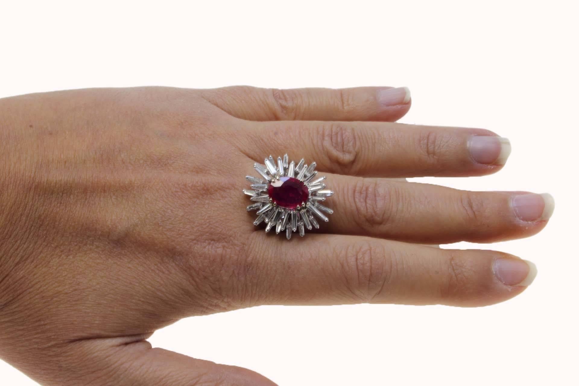 2, 21 carat Diamonds 18 kt White Gold Ruby Fashion Ring In Good Condition For Sale In Marcianise, Marcianise (CE)