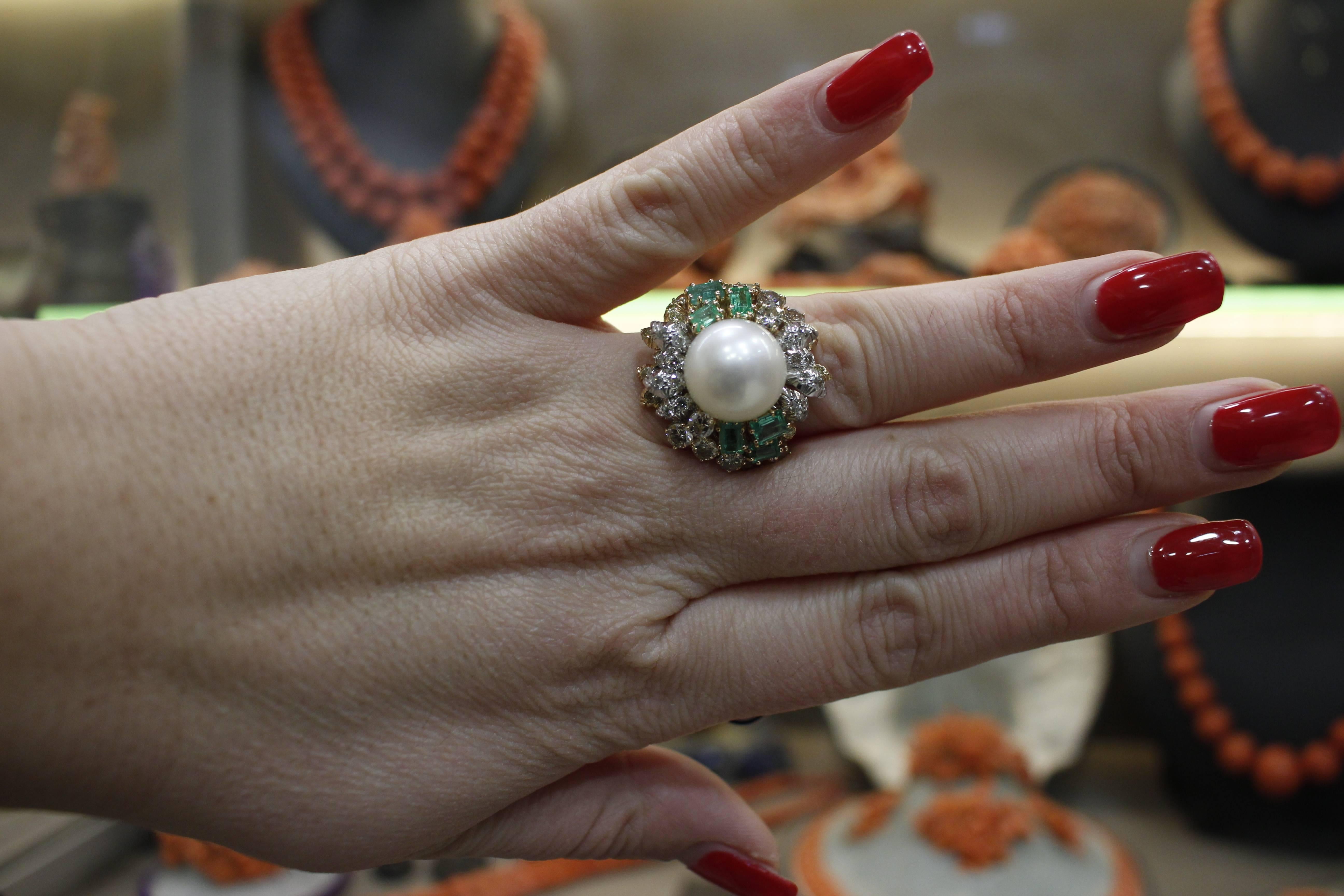 Retro Diamonds Emeralds Pearl White Rose Gold Fantastic Ring For Sale