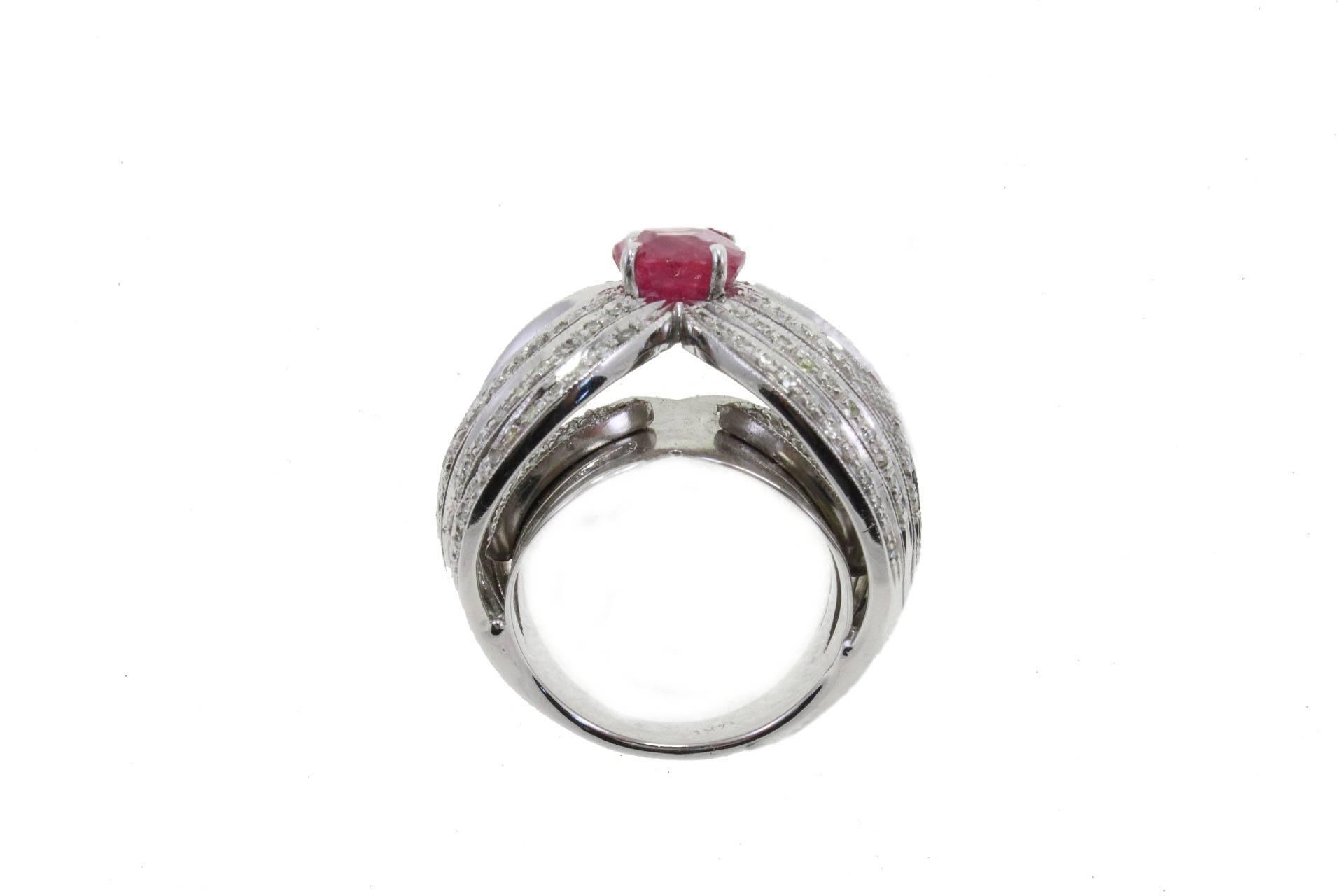 Luise Diamond Ruby Gold Dome Ring In Good Condition In Marcianise, Marcianise (CE)