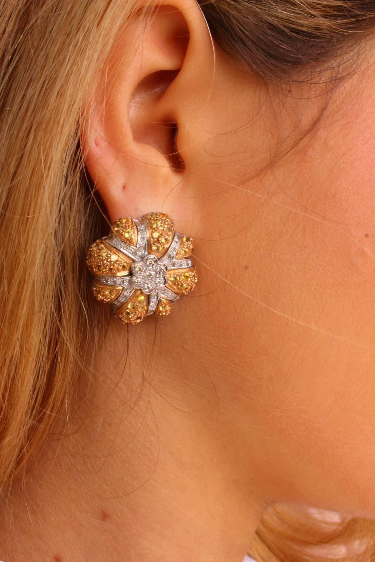  Diamond yellow sapphires Gold Daisy Earrings In Good Condition In Marcianise, Marcianise (CE)