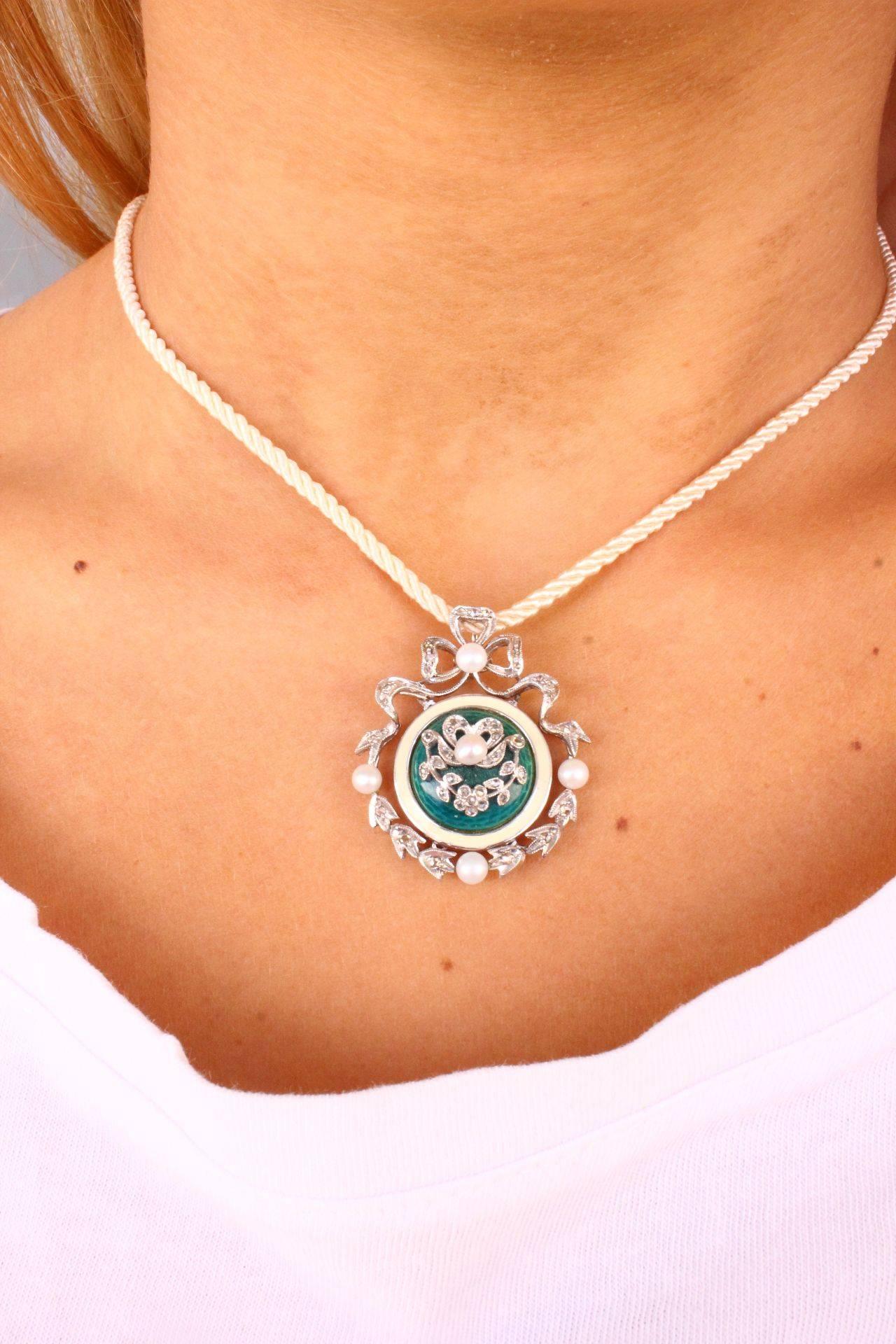 Women's Emblem Diamond Pearl Gold Pendant