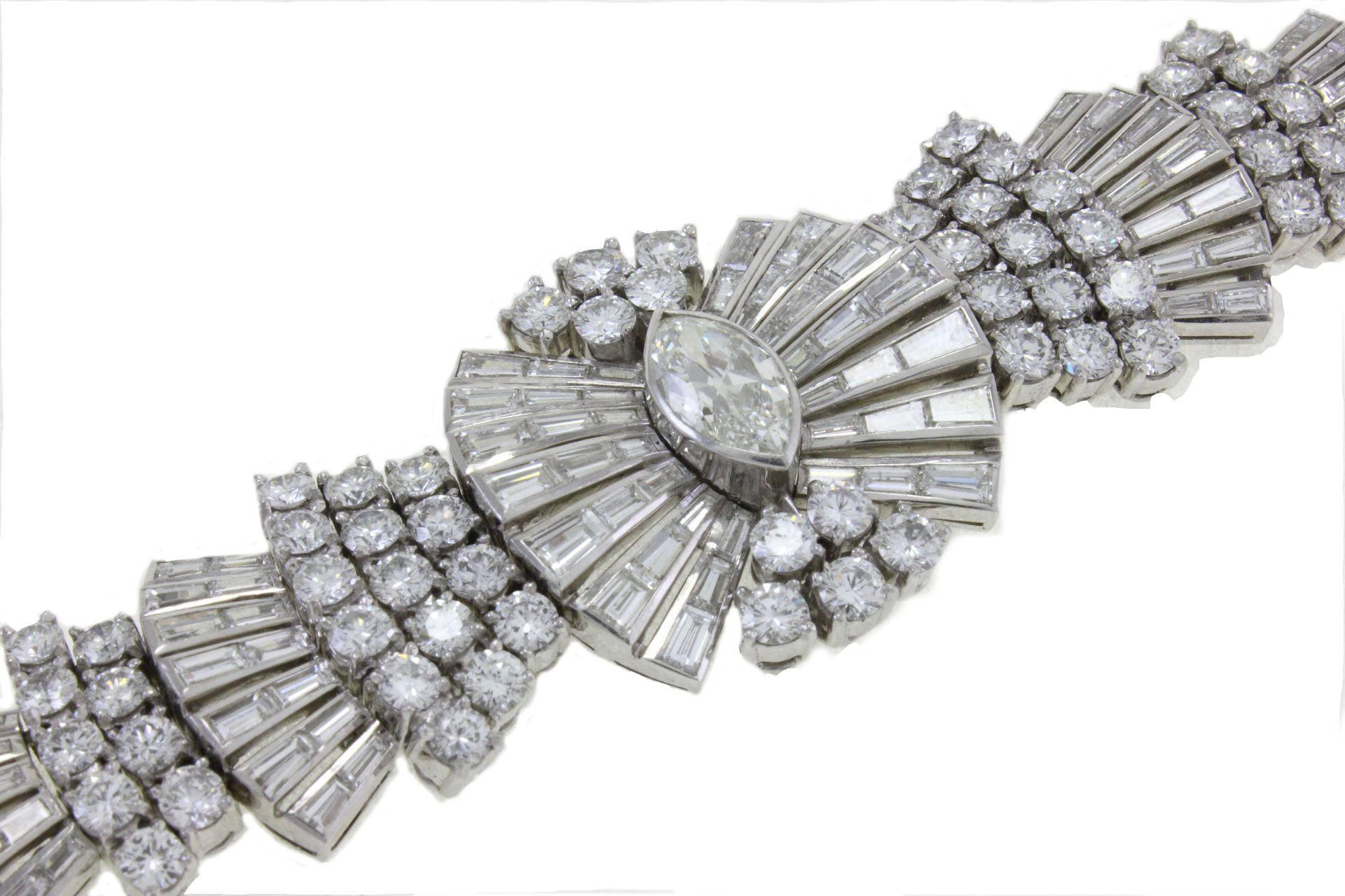 Retro Diamond Platinum Bracelet In Good Condition For Sale In Marcianise, Marcianise (CE)