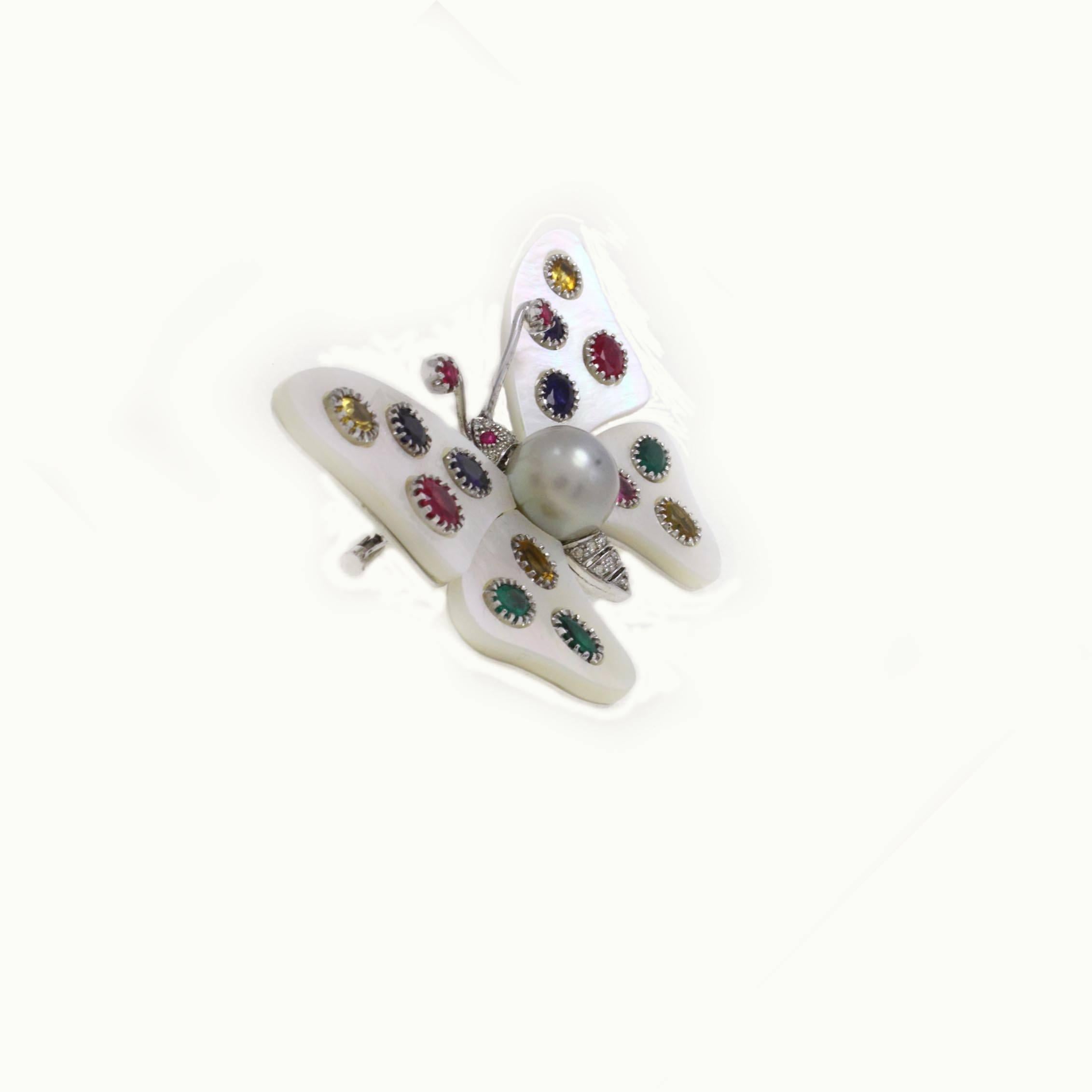 Schmetterlingsbrosche mit weißen Steinen, Saphiren, Diamanten und Perlen in Gold (Retro) im Angebot