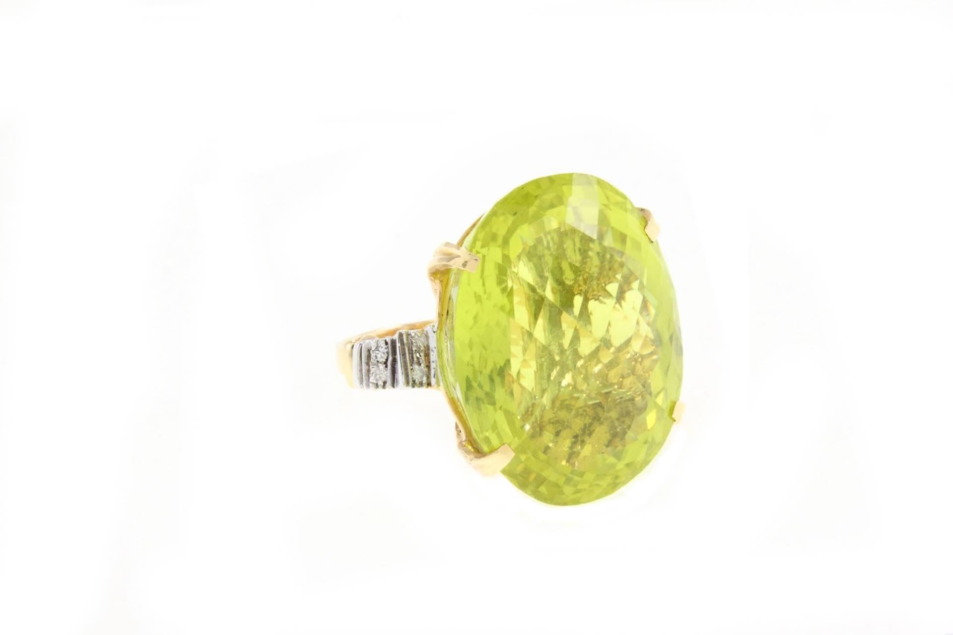 Retro Luise Topaz Diamond Gold Ring