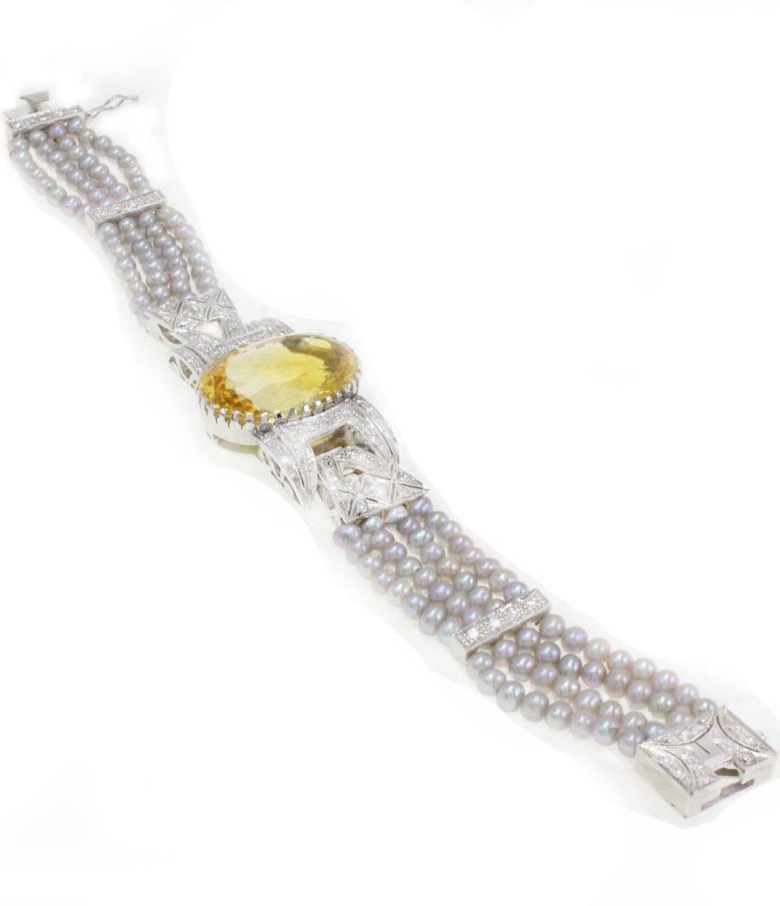 Retro Topaz Diamond Gray Pearl Gold Bracelet For Sale