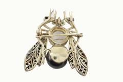 Broche mouche perle noire et blanche diamant argent or