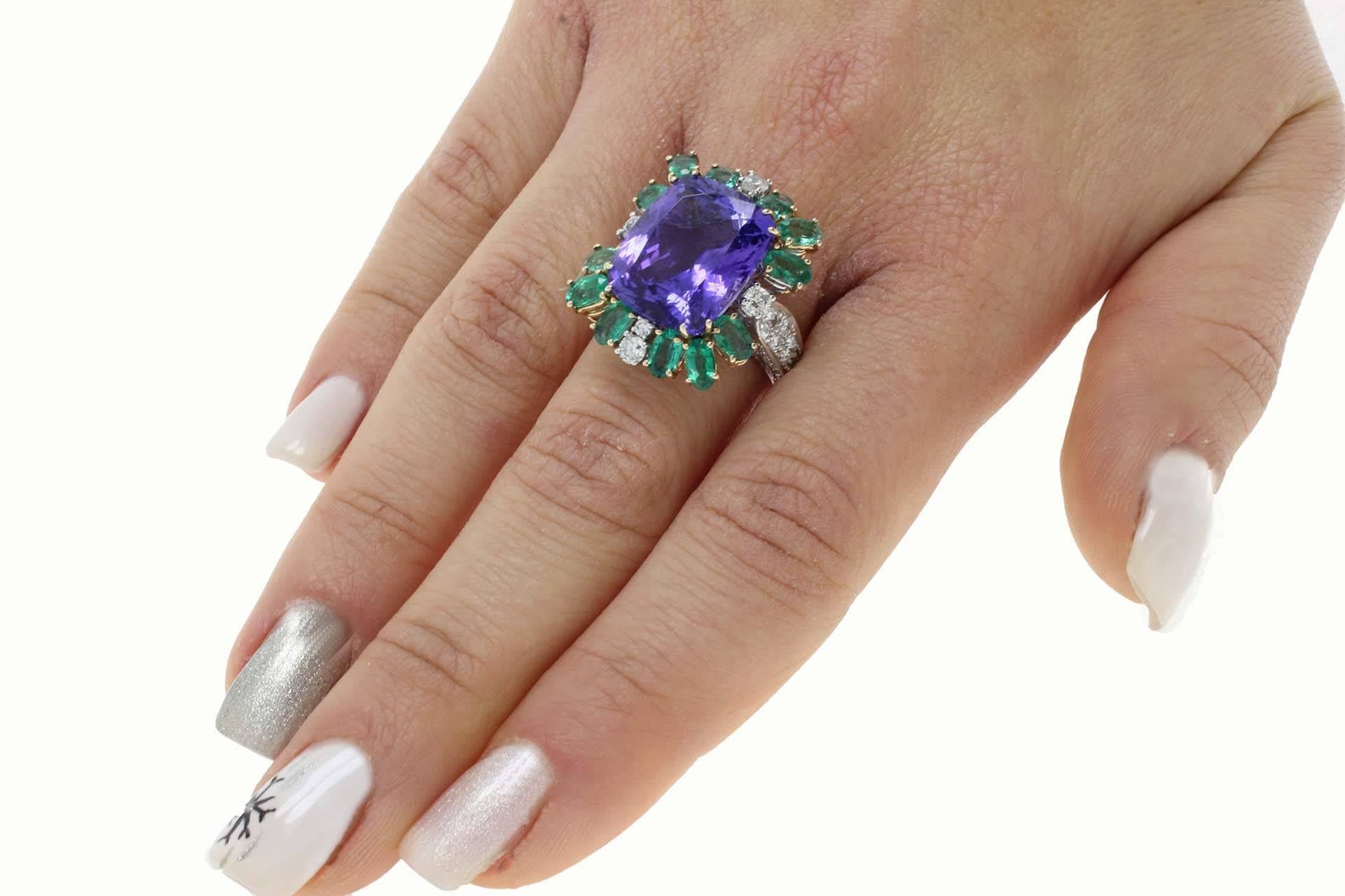 Women's Ct 14, 07 Tanzanite Ct 2, 55 Emerald and Ct 2, 29 Diamond Two Color Gold Ring