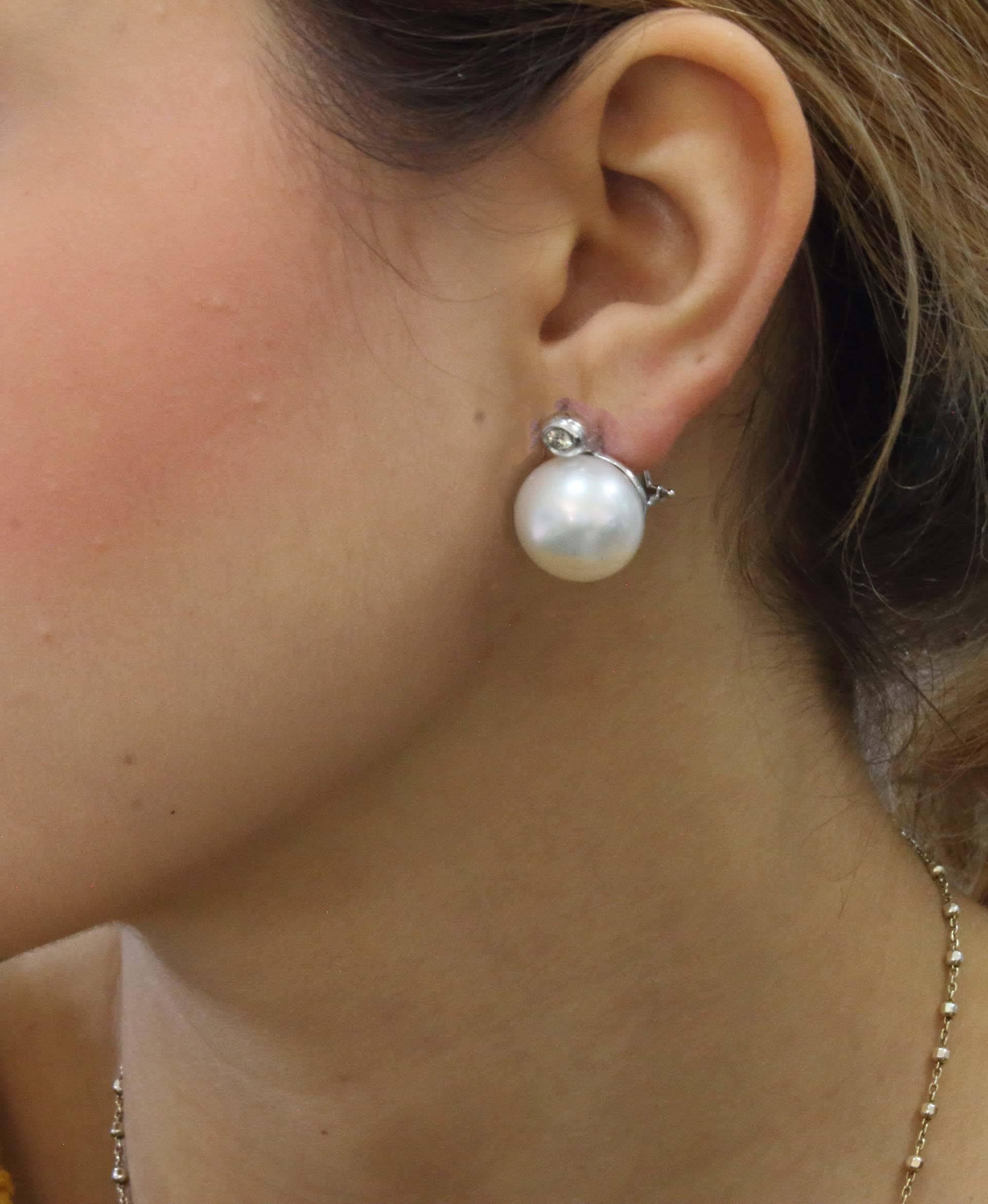 Australian Pearl Diamond Gold Earrings In Good Condition In Marcianise, Marcianise (CE)