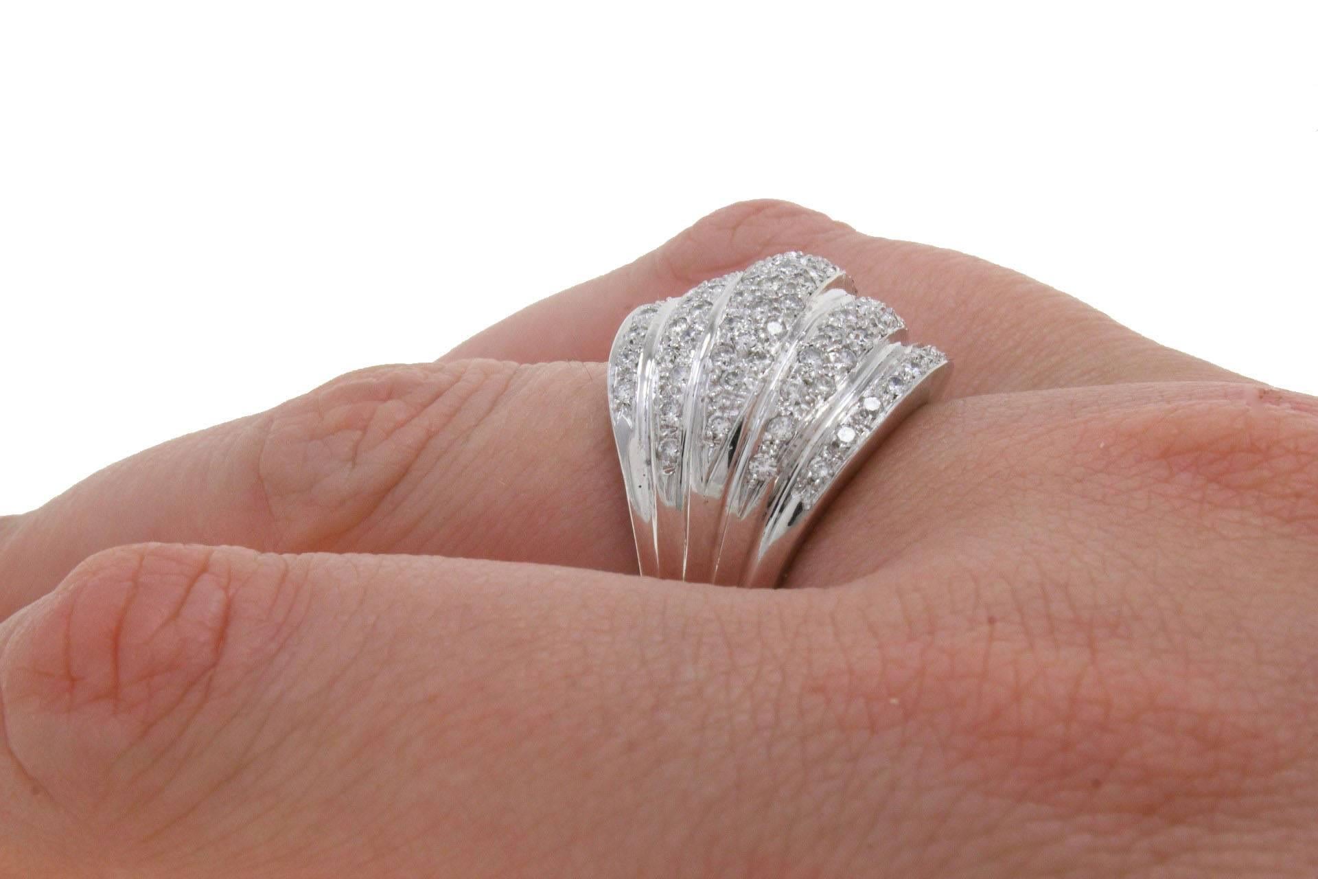 Brilliant Cut Diamond 18 kt  Gold Dome Ring For Sale
