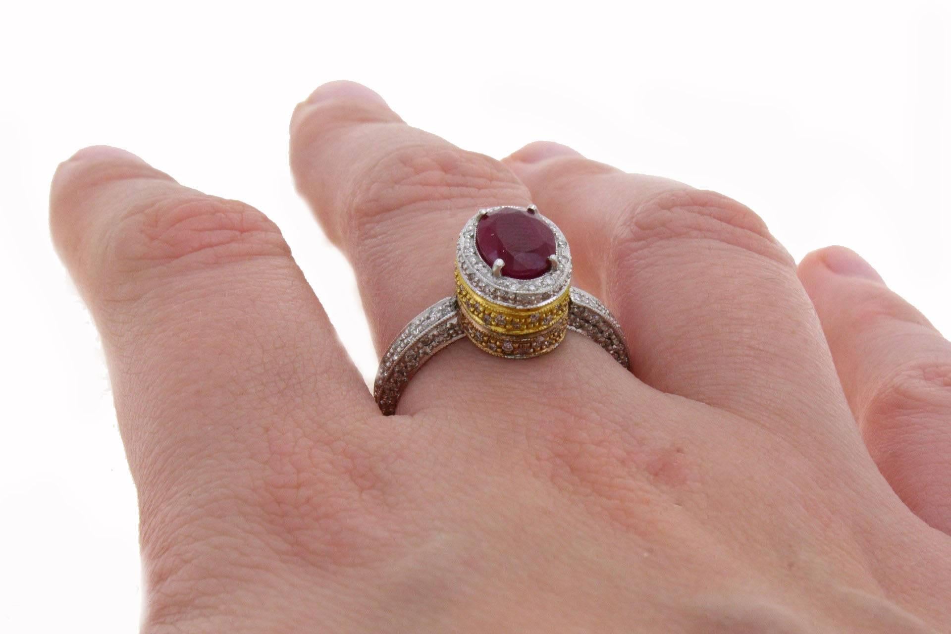 Women's Luise Ruby Diamond Three Gold Ring